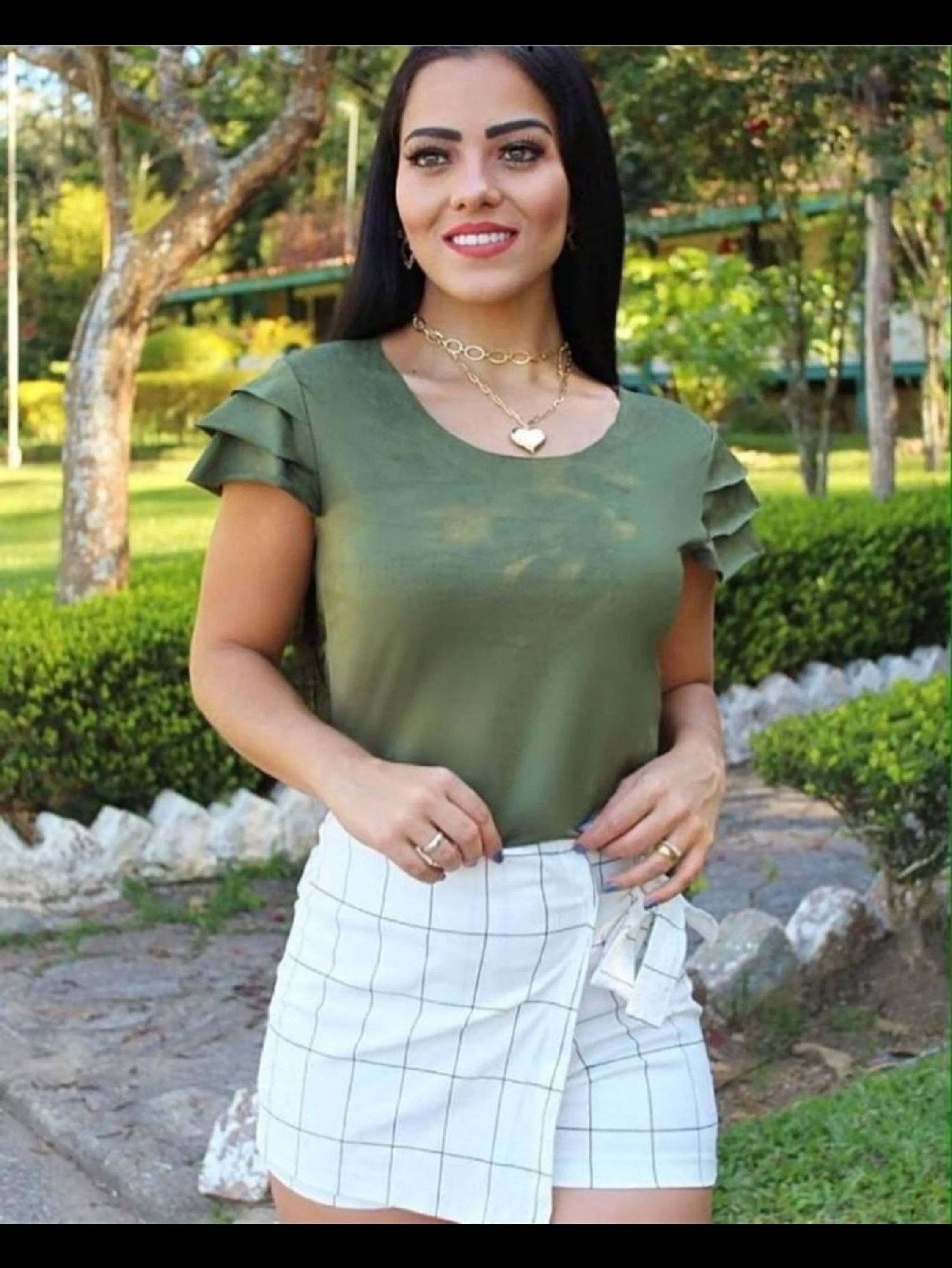 Blusa três babado em Suede cores variadas conforme a disponibilidade da loja