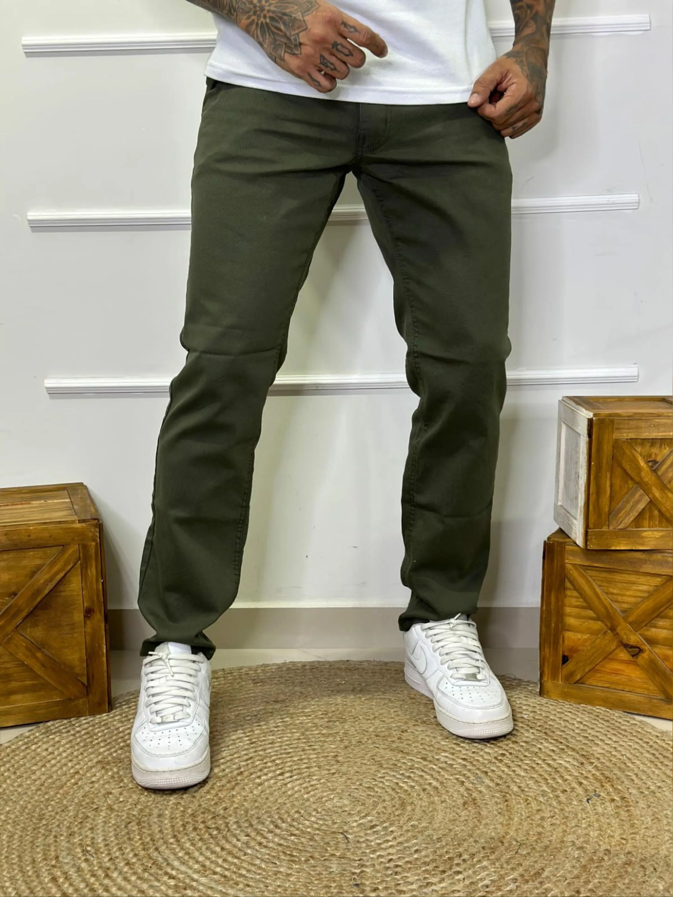 Calça masculina sarja bolso faca verde militar