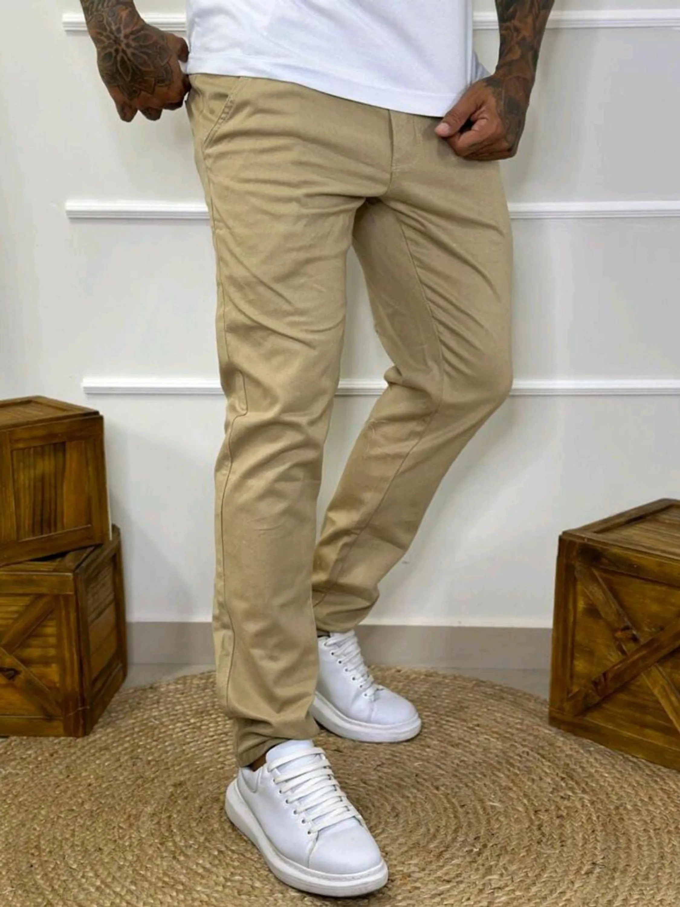 Calça sarja masculina beje bolso faca e bolso embutido atrás 5980