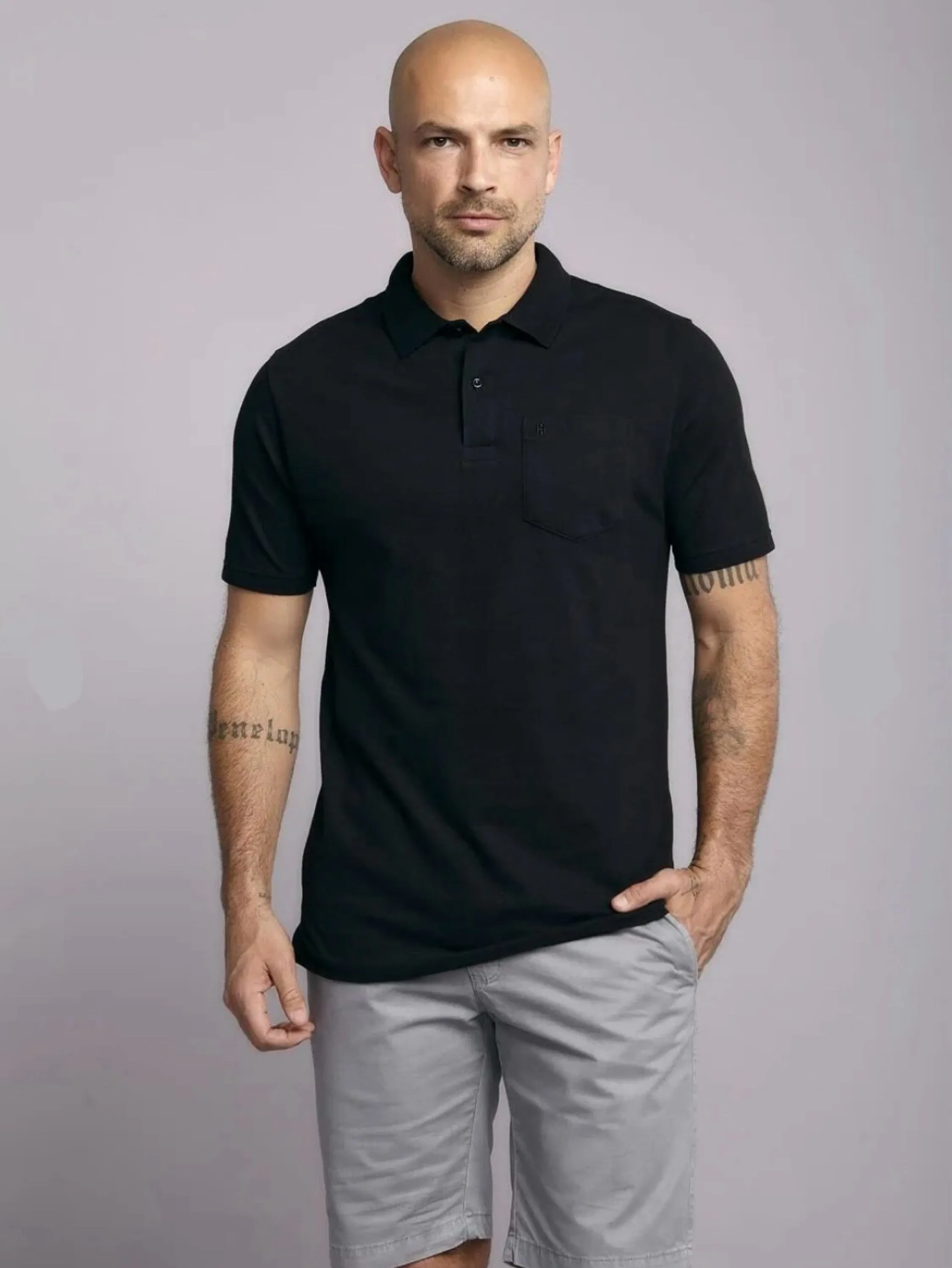 Camiseta G/Polo com Bolso