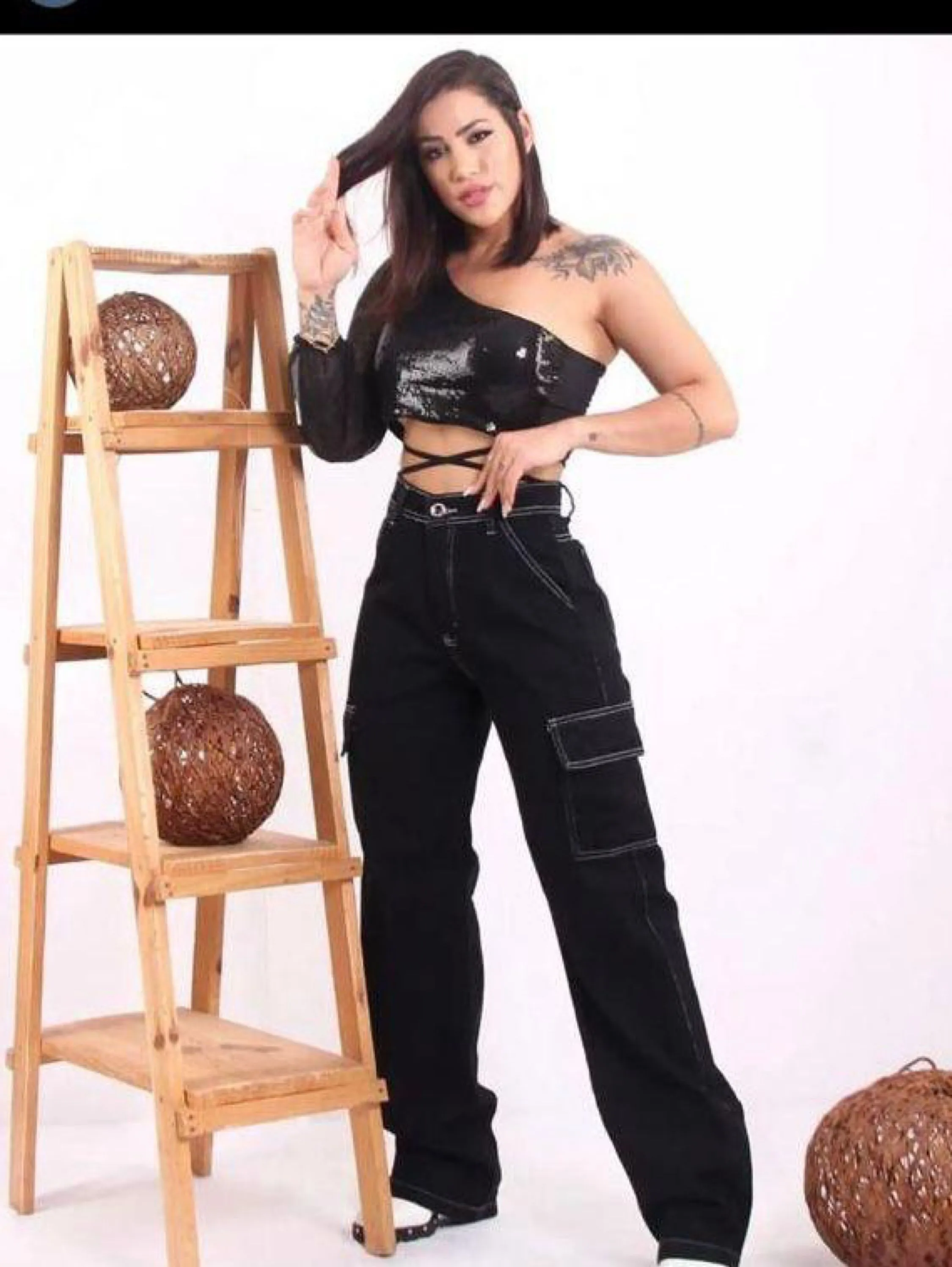 Calça wide leg  cargo jeans feminina