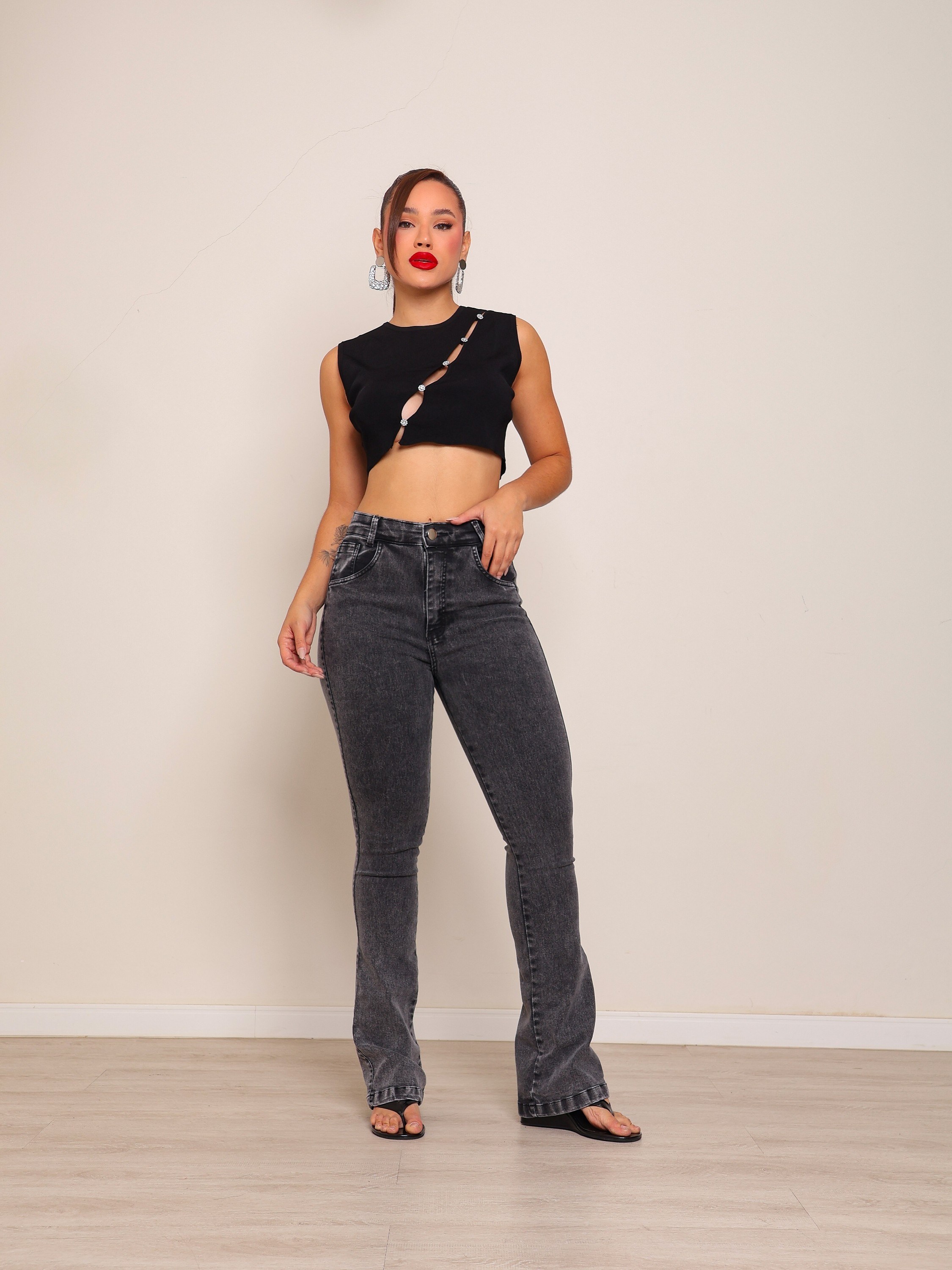 calça flare jeans feminina