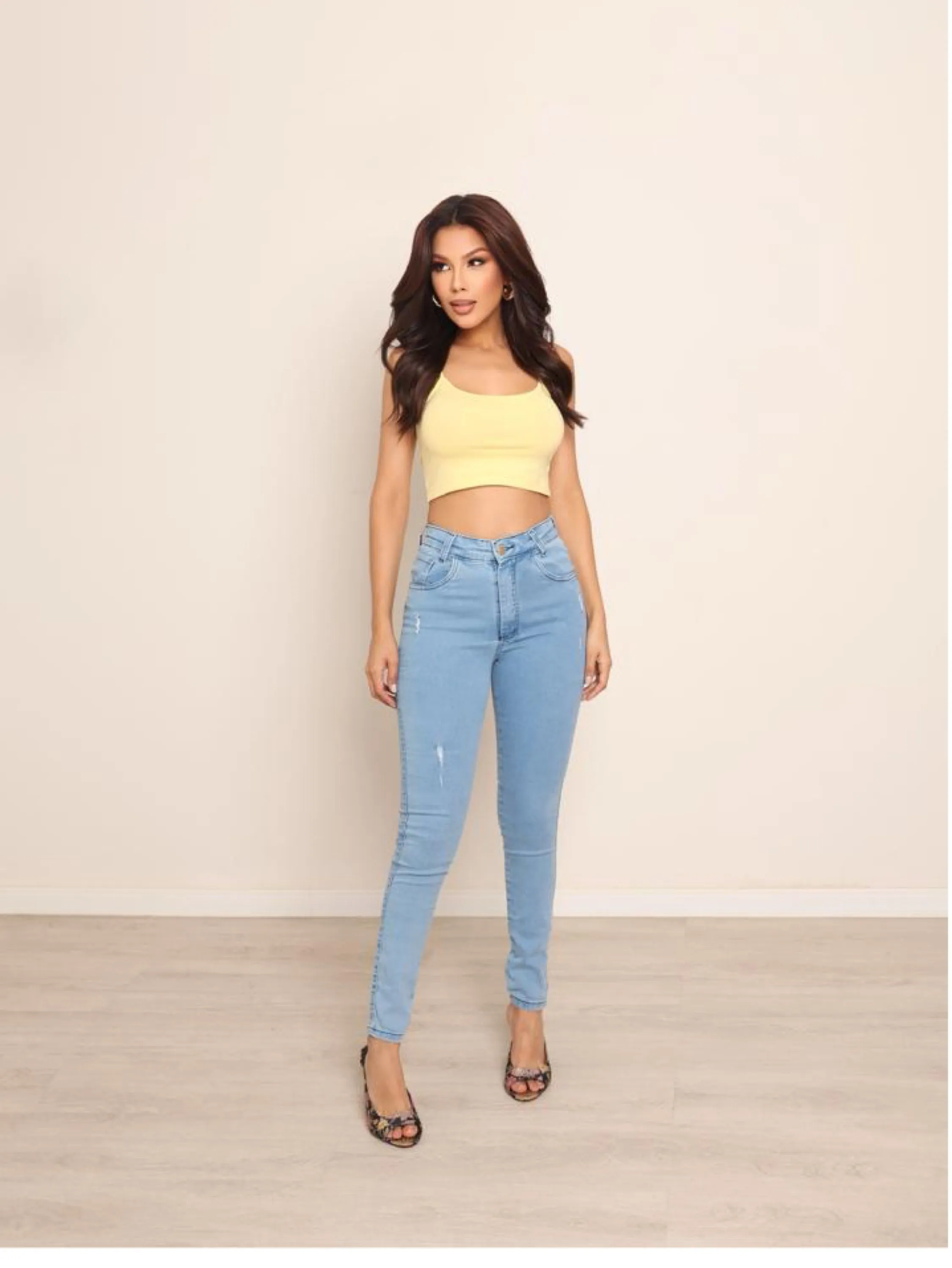Calça skinny jeans feminina