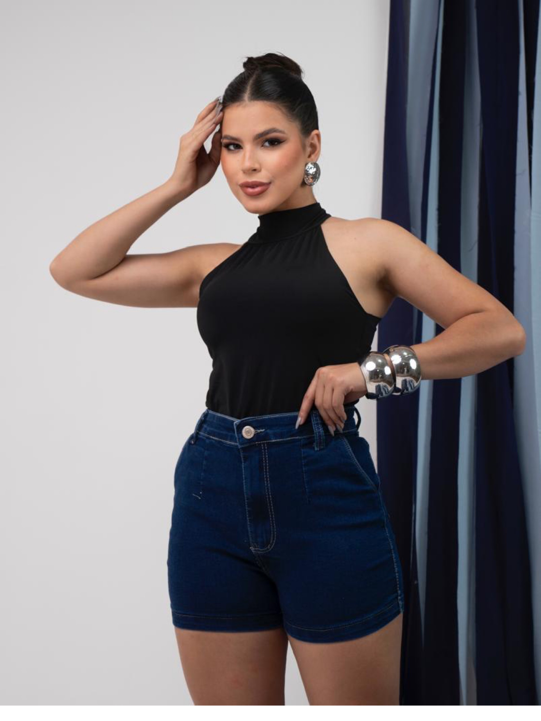 Short jeans feminino