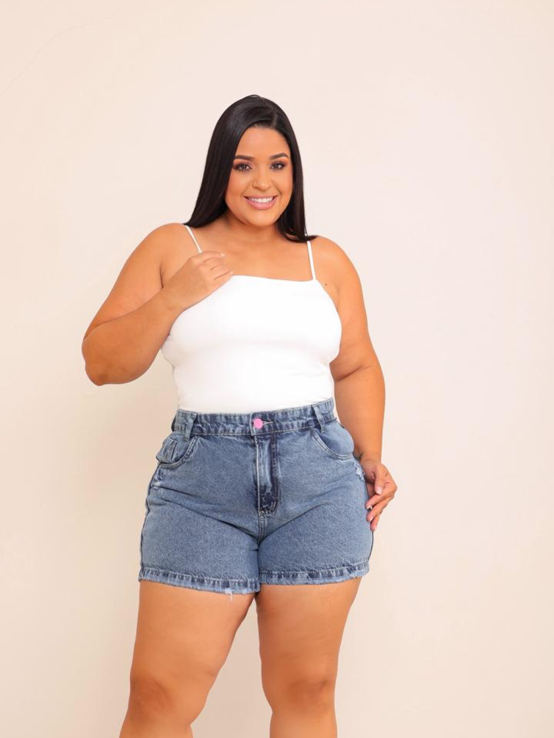 Short jeans feminino plus size