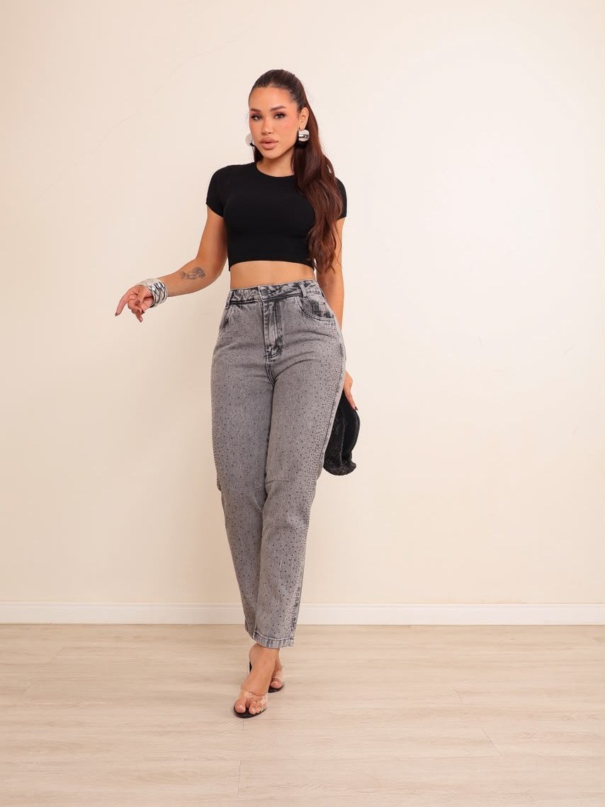 calça mom jeans feminina de strass