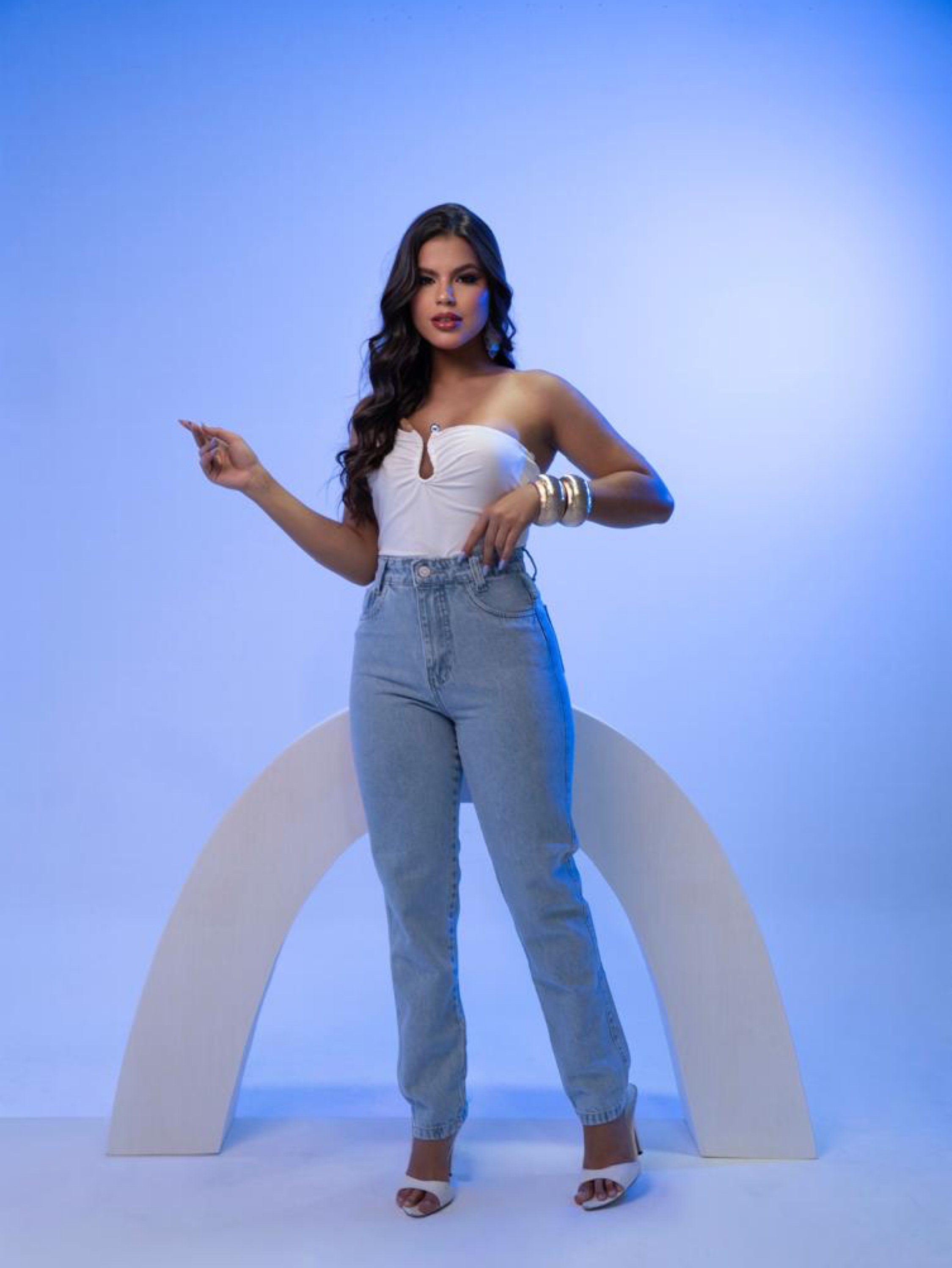 Calça mom jeans feminina