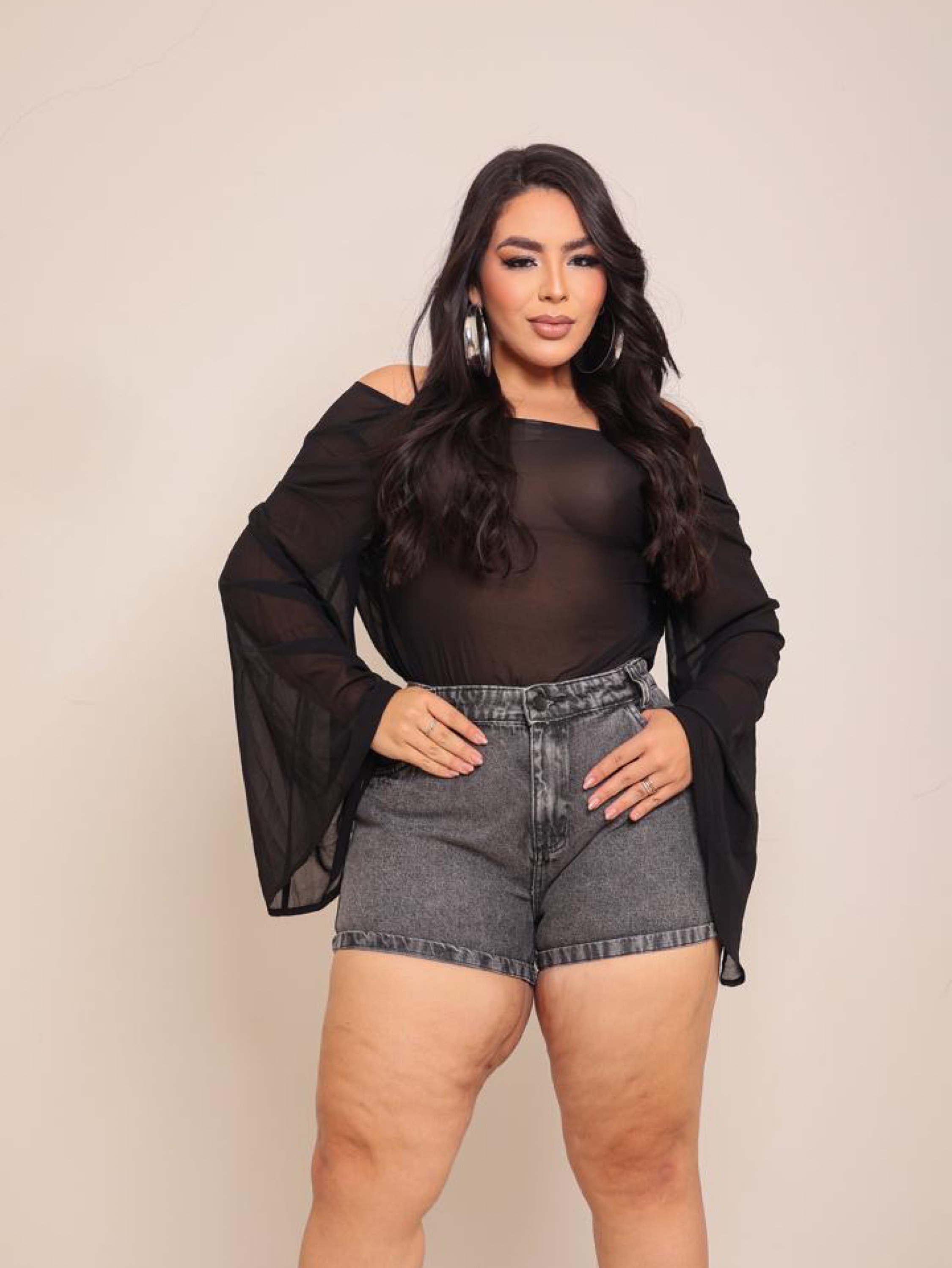 Short jeans feminino plus size