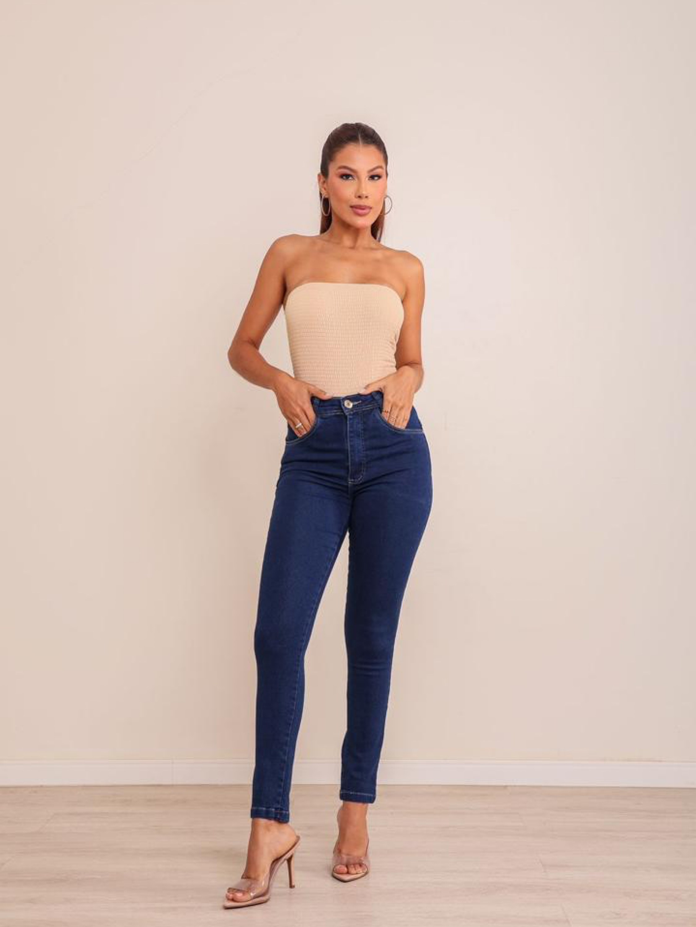 Calça skinny jeans feminina