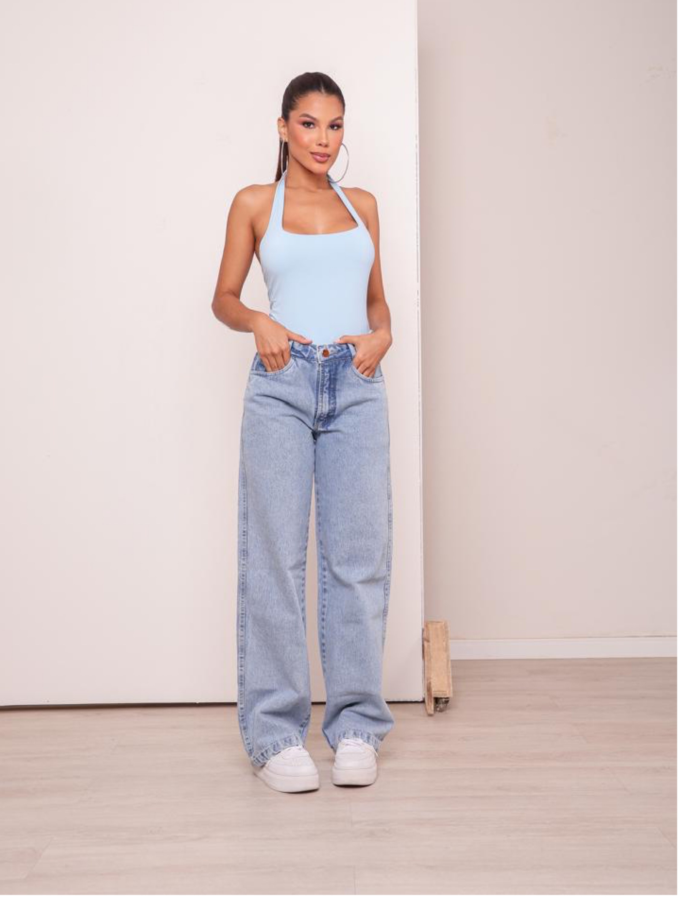 Calça wide leg jeans feminina