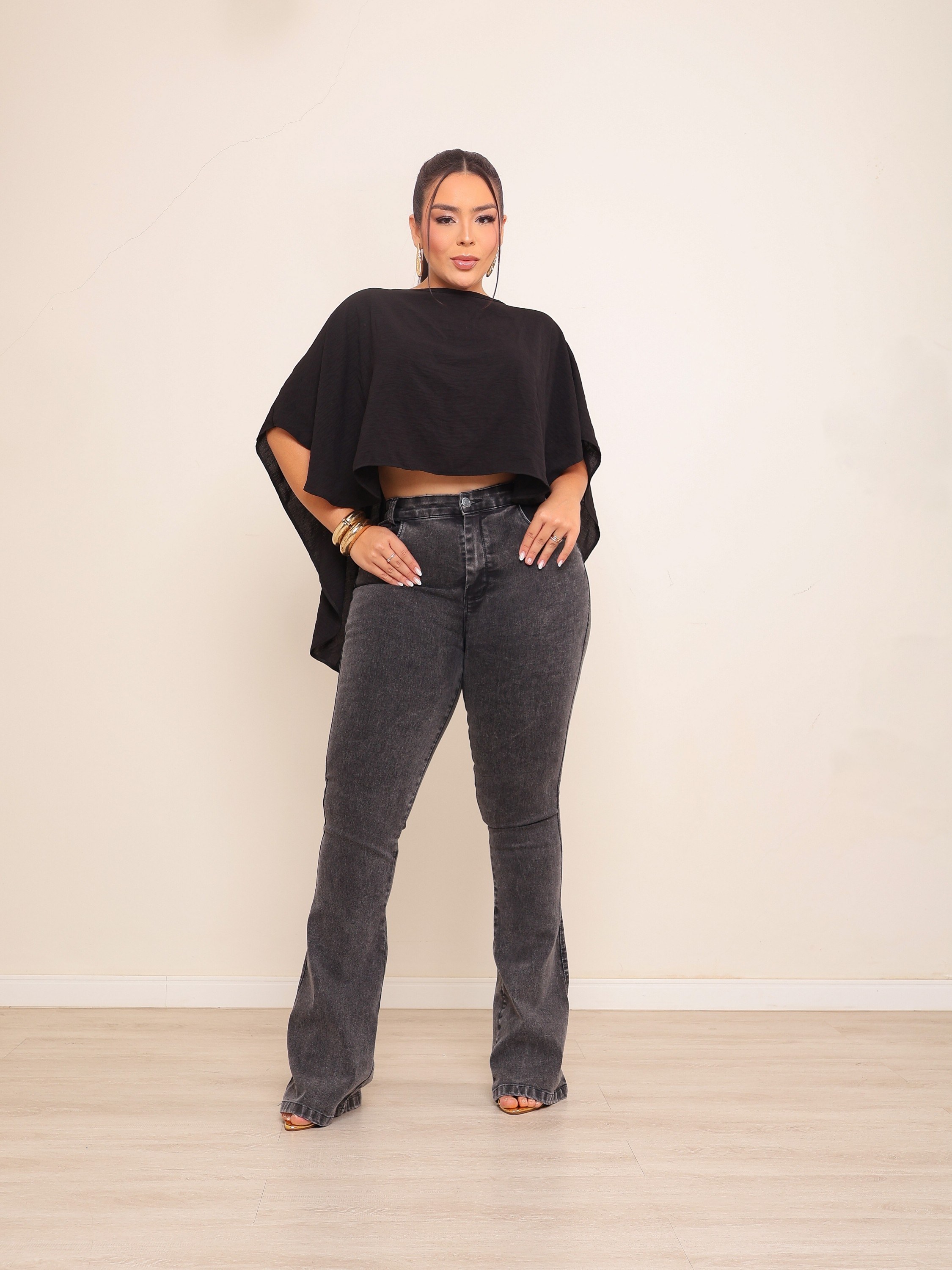 calça flare jeans feminina plus size