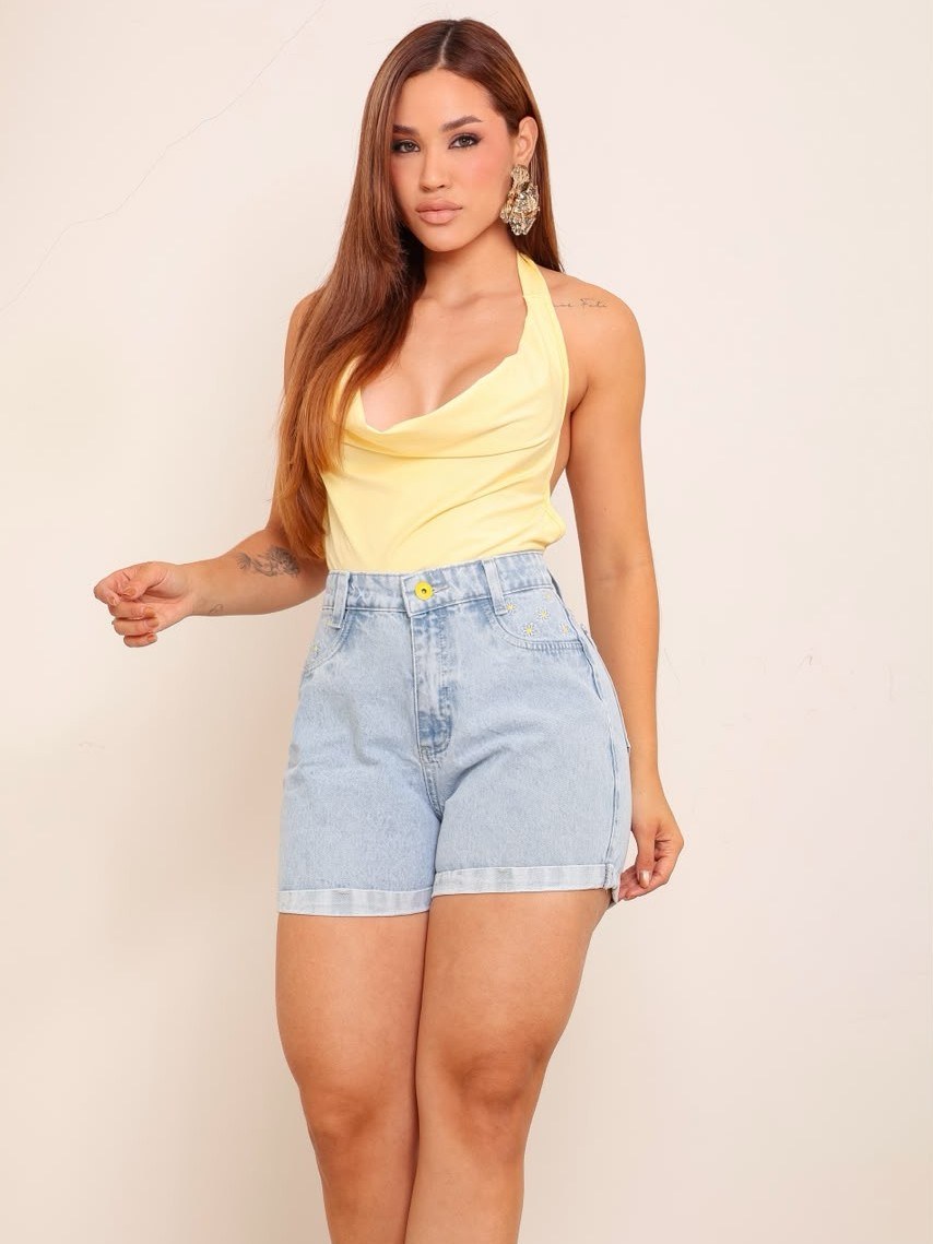 short Jeans feminino bordado