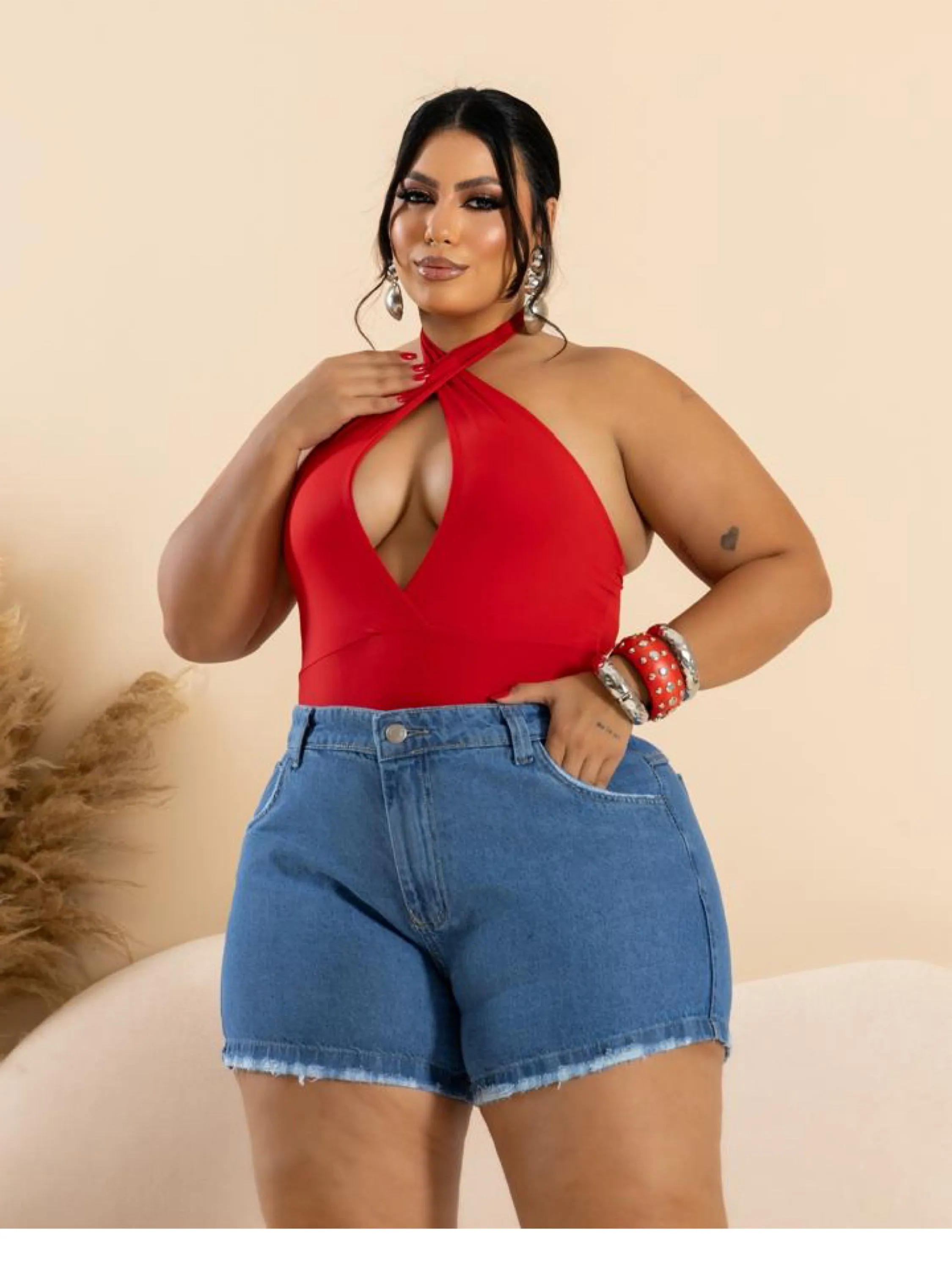 Short jeans feminino plus size