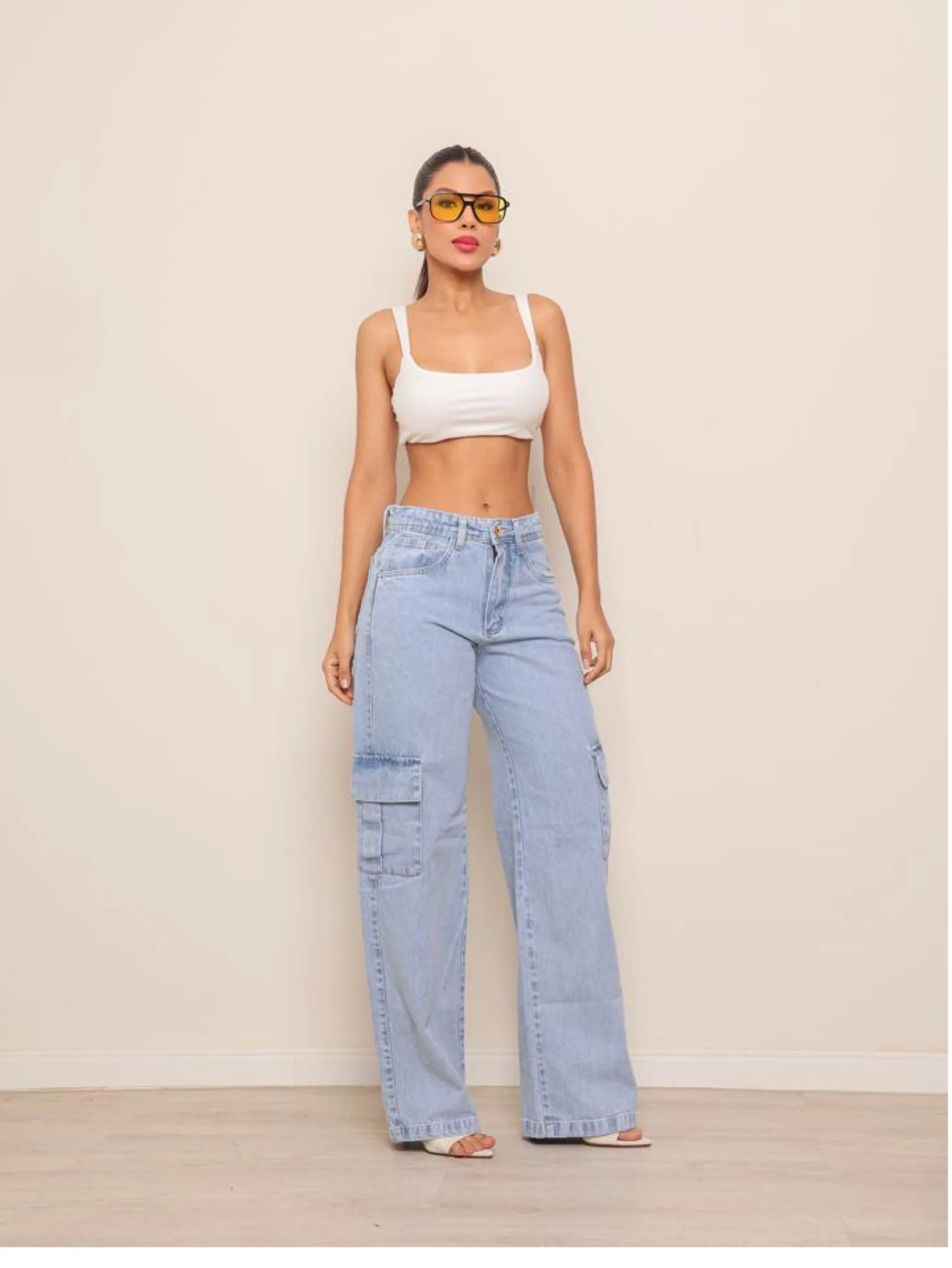 Calça wide leg cargo jeans feminina