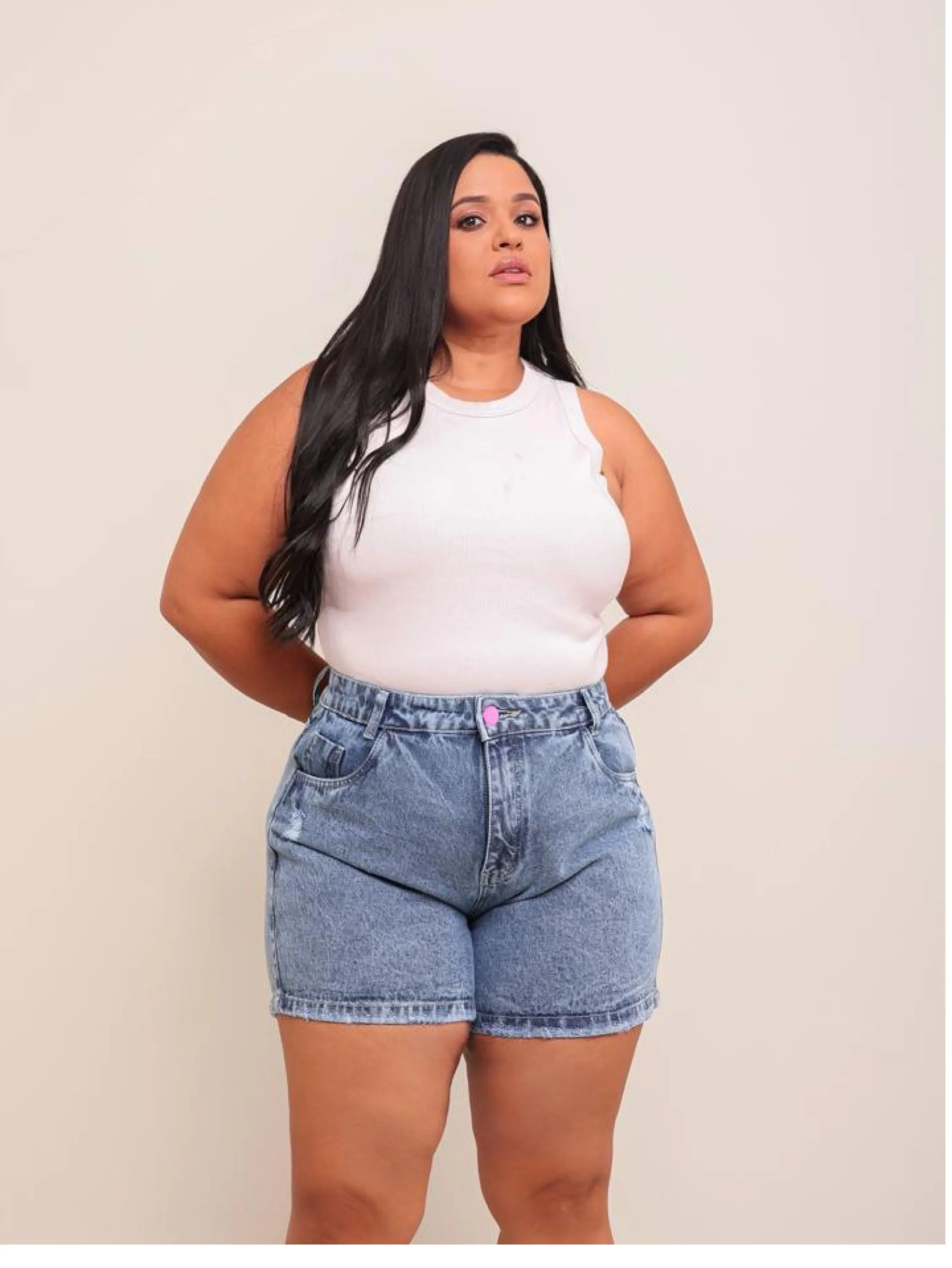 Short jeans feminino plus size