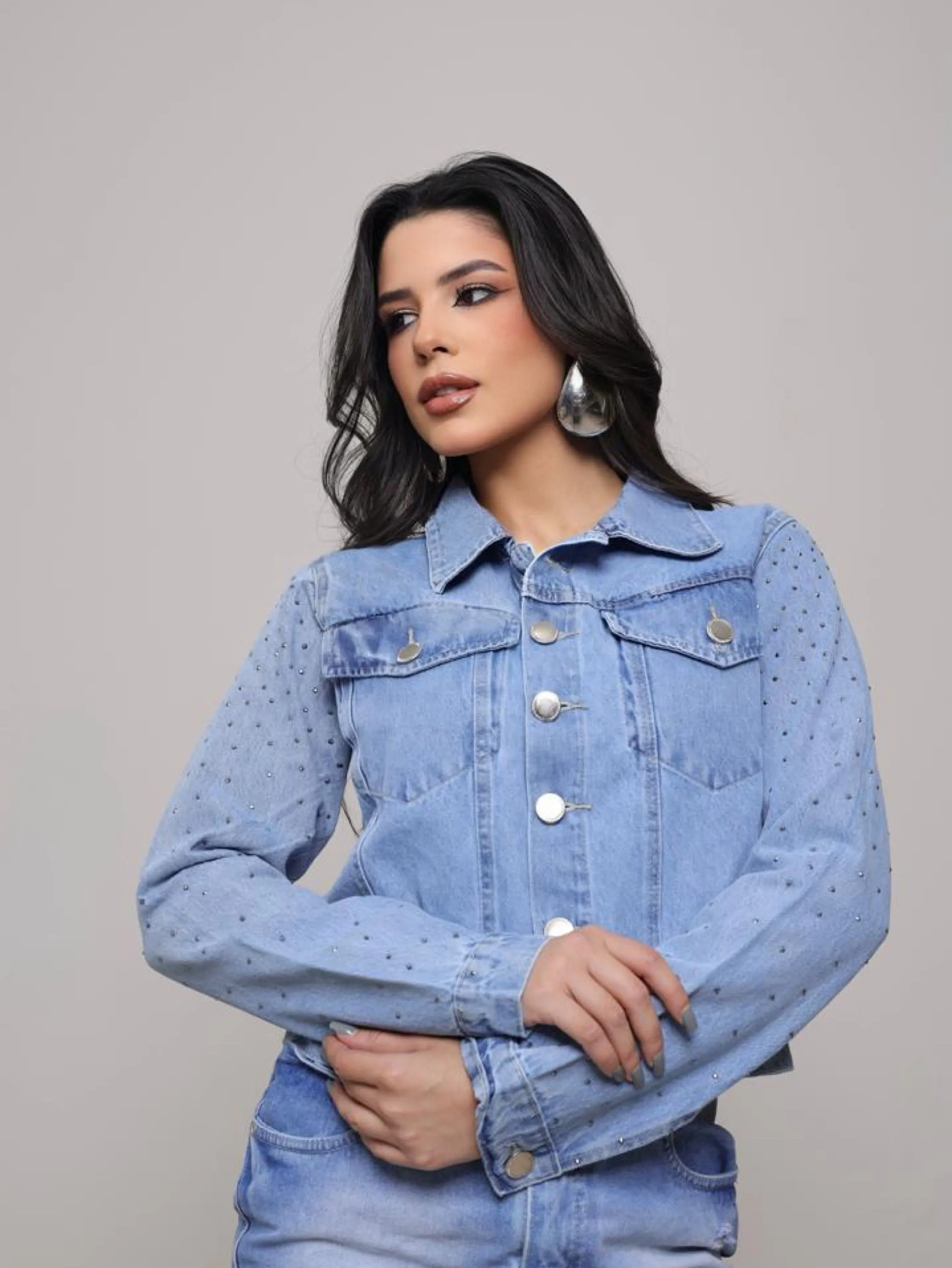 Jaqueta jeans feminina de strass