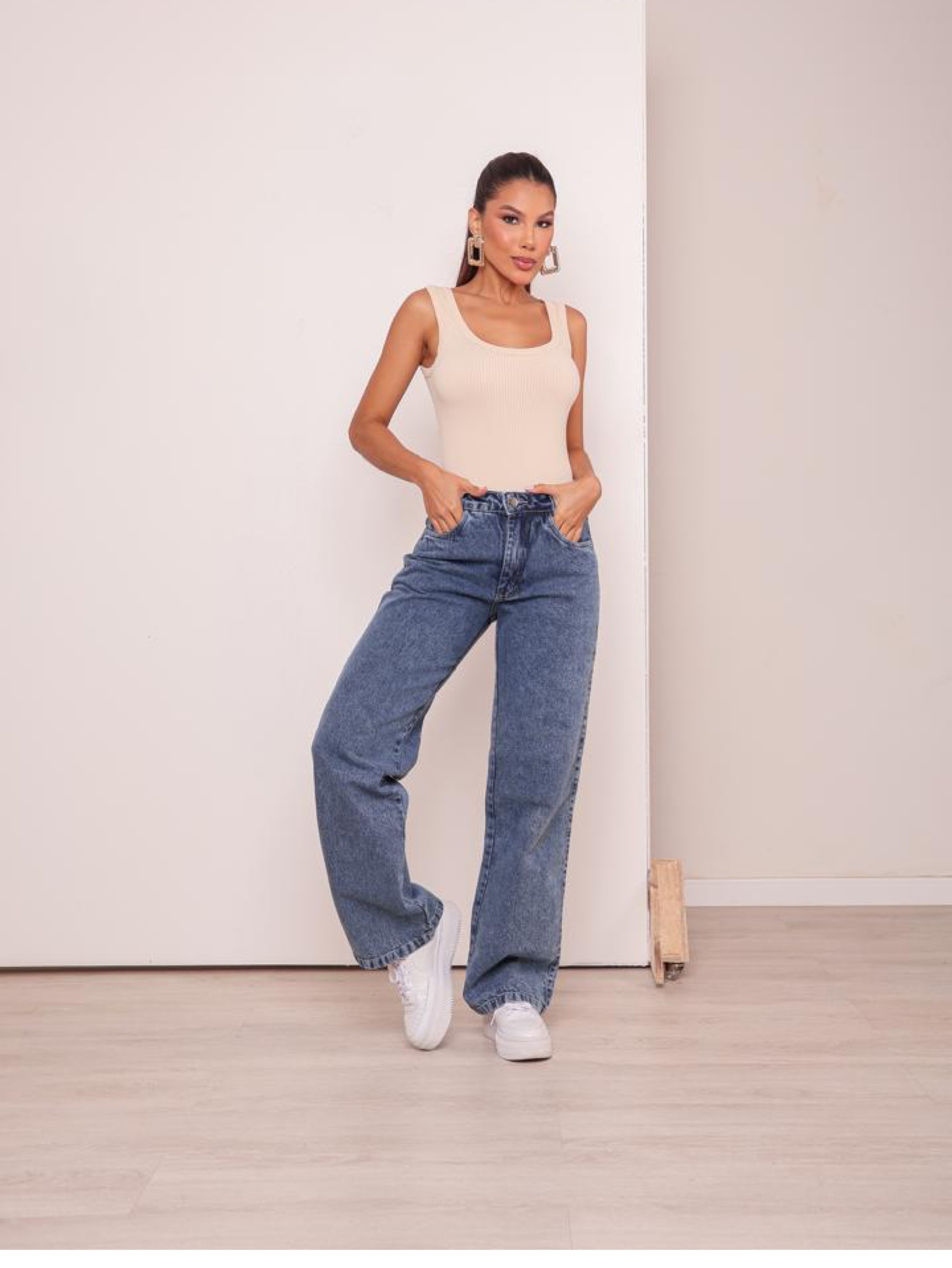 Calça wide leg jeans feminina