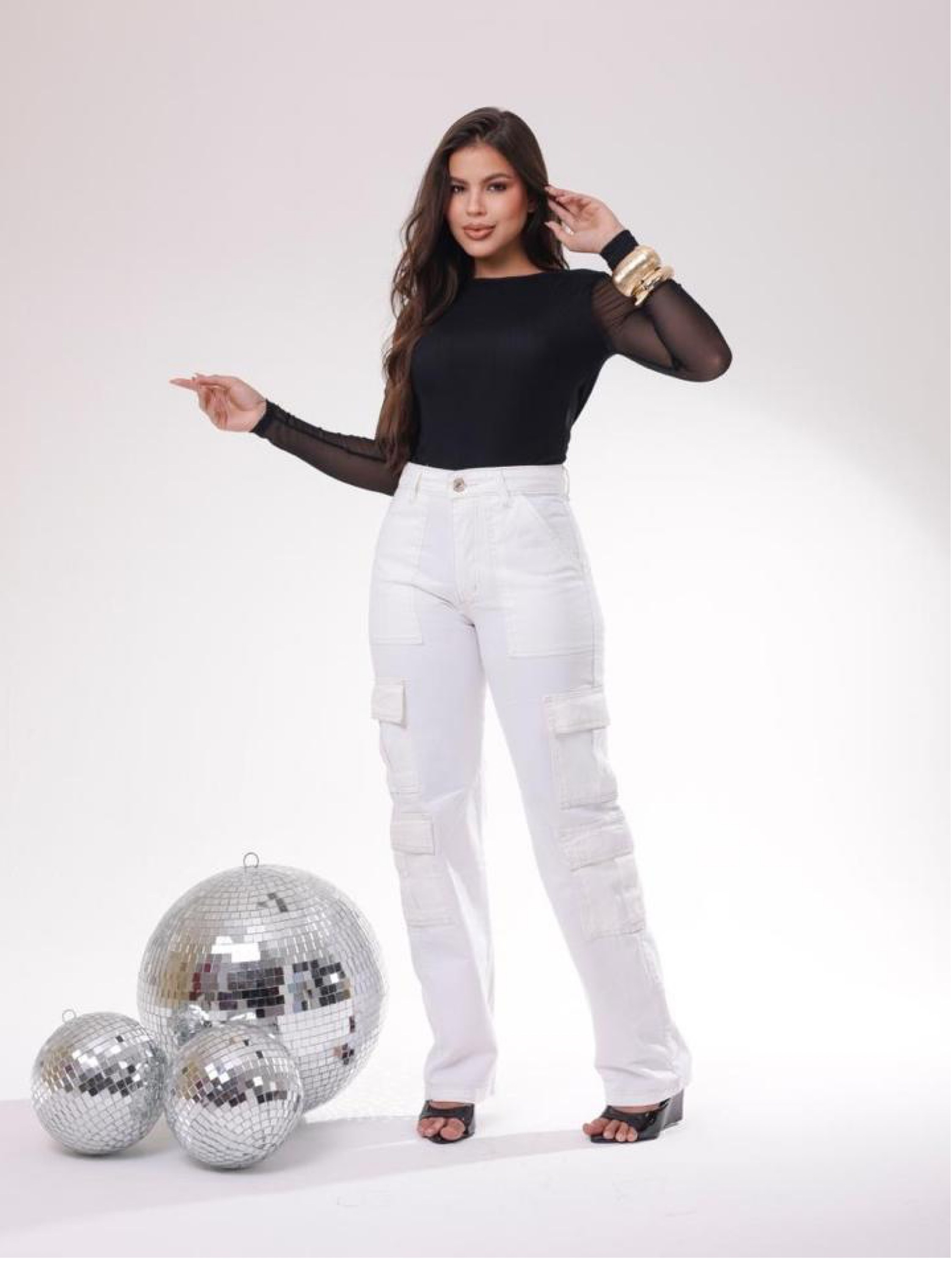 Calça wide leg cargo jeans feminina