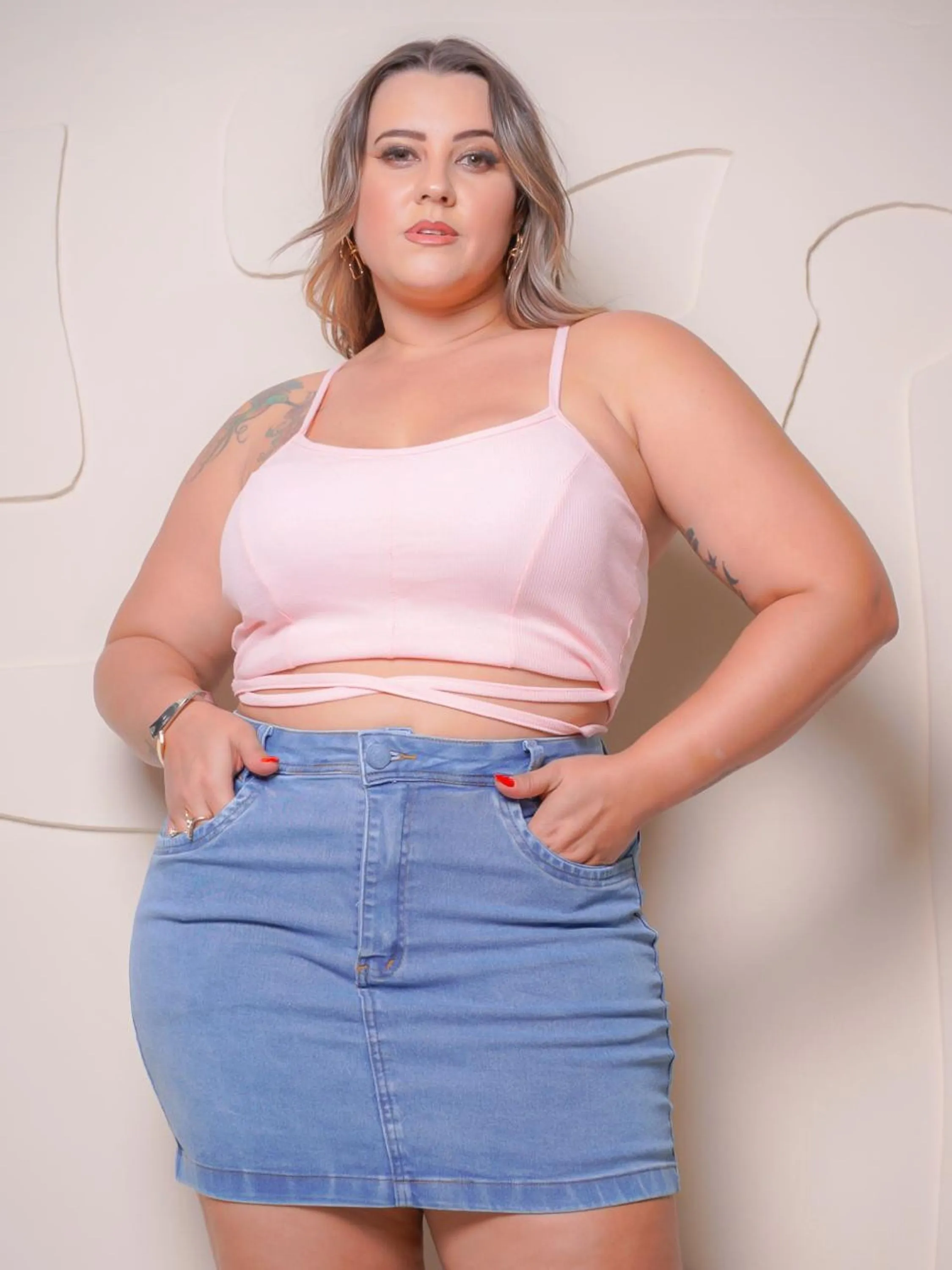 Saia jeans plus size