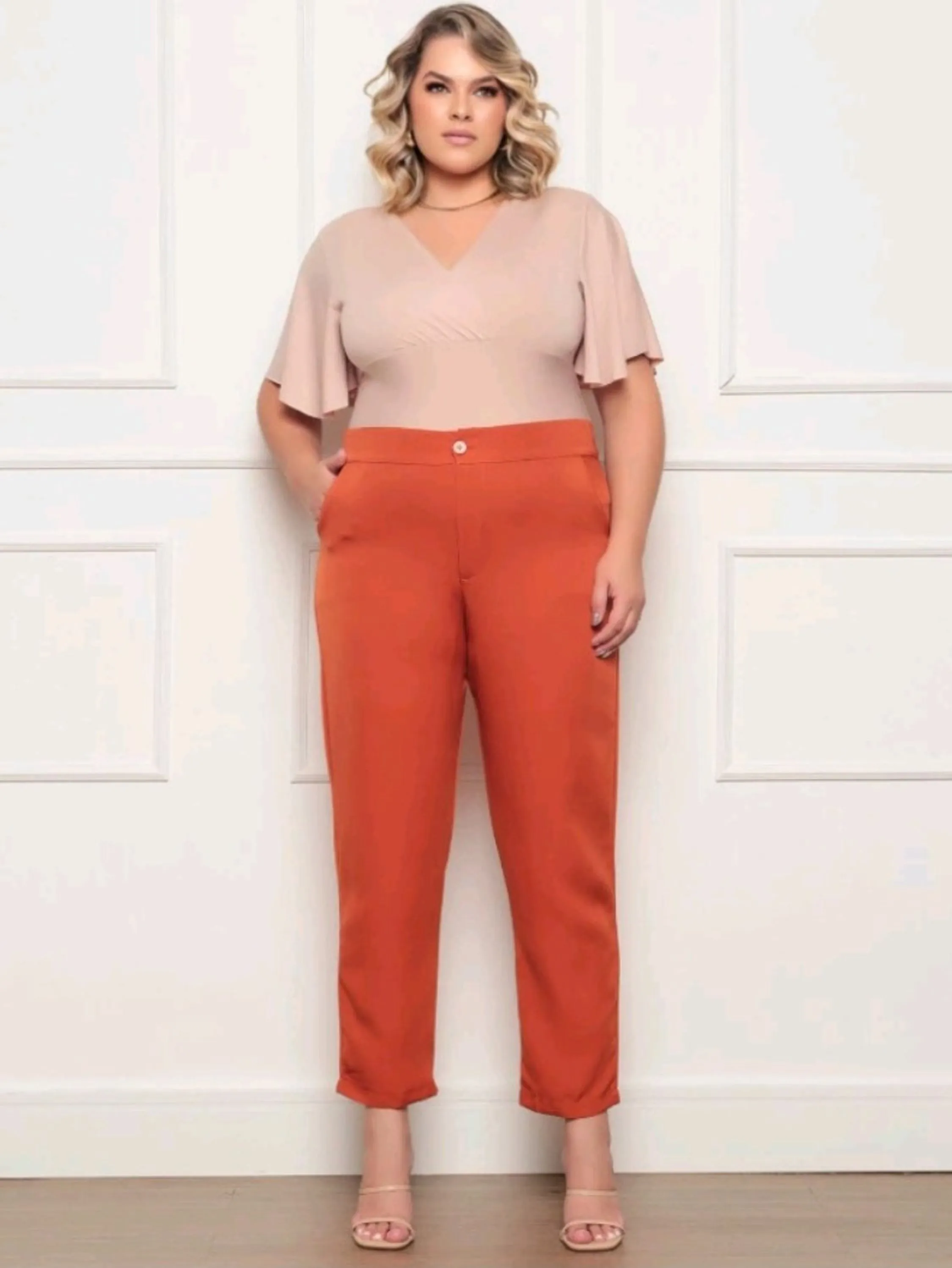 Calça Plus Size Com Boldo Fake