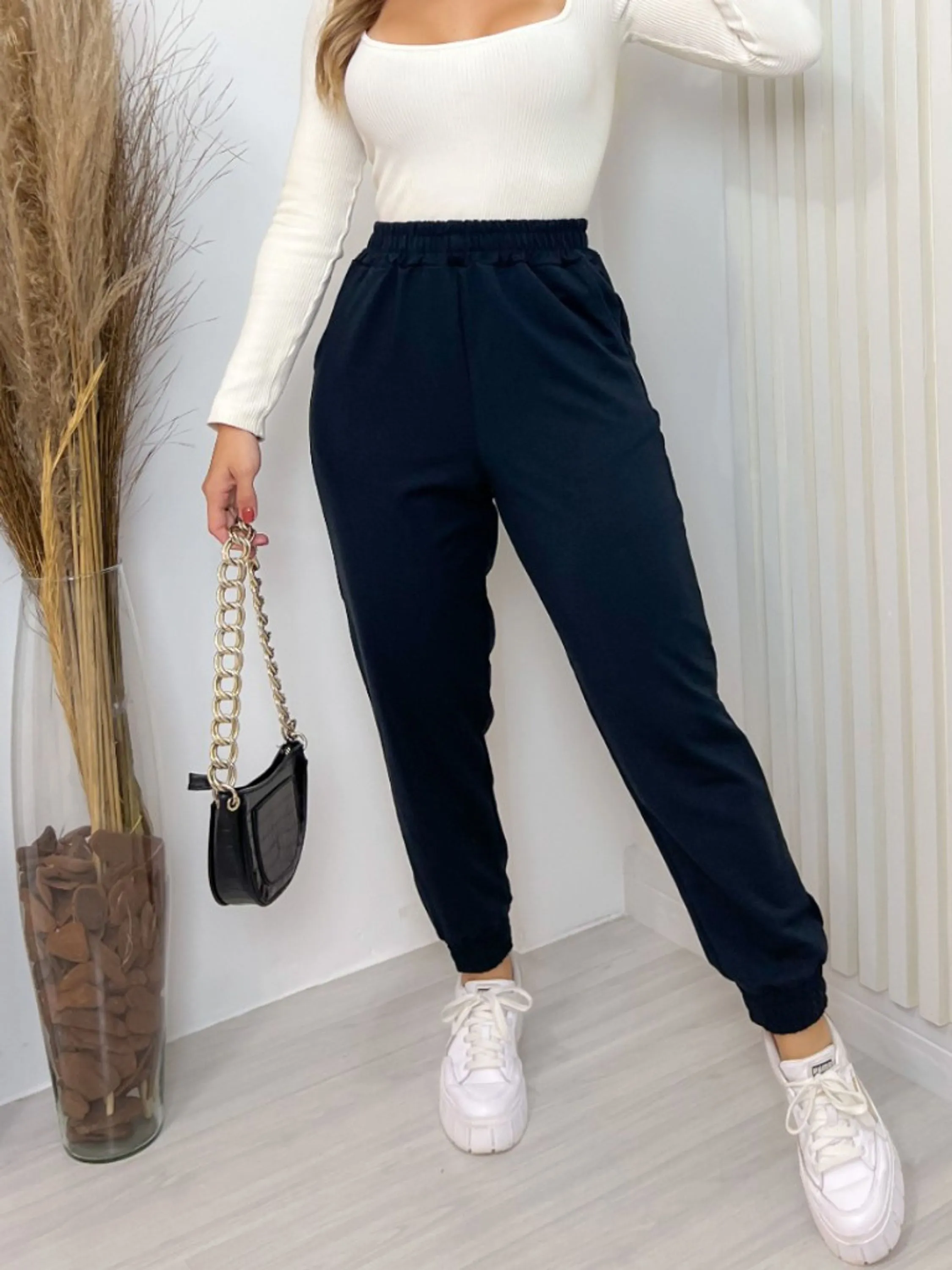 Calça moletinho jogger feminino estilosa confortável C00