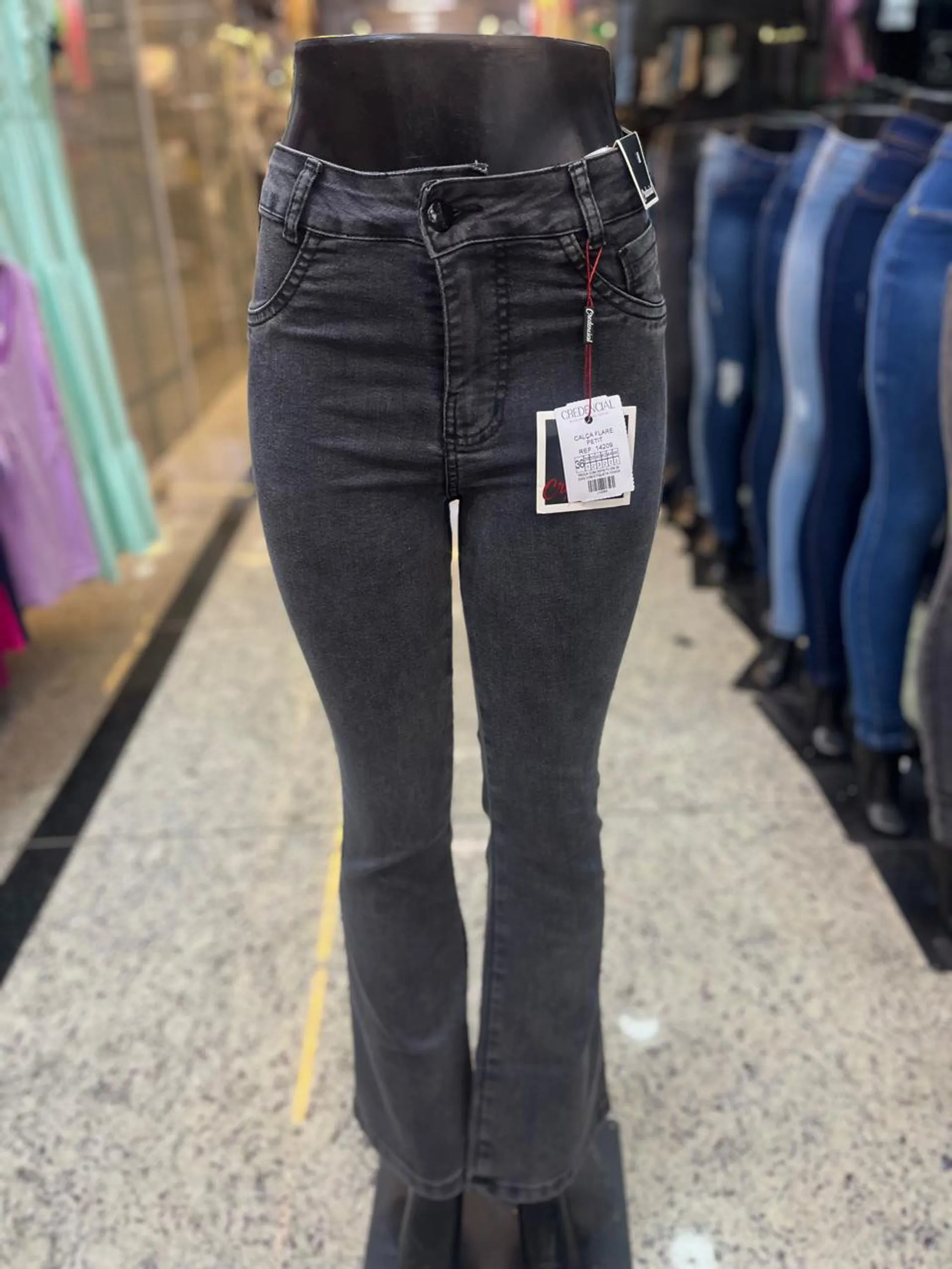 Calça flare estonada Ref 14209