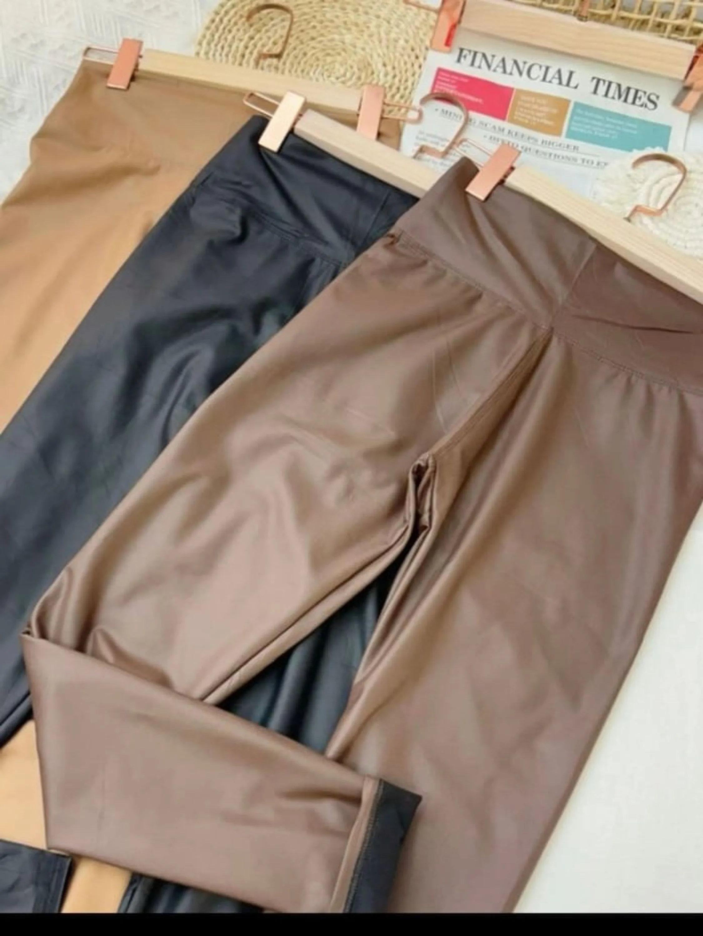 Calça legging couro ecológico #Panpan_fashion