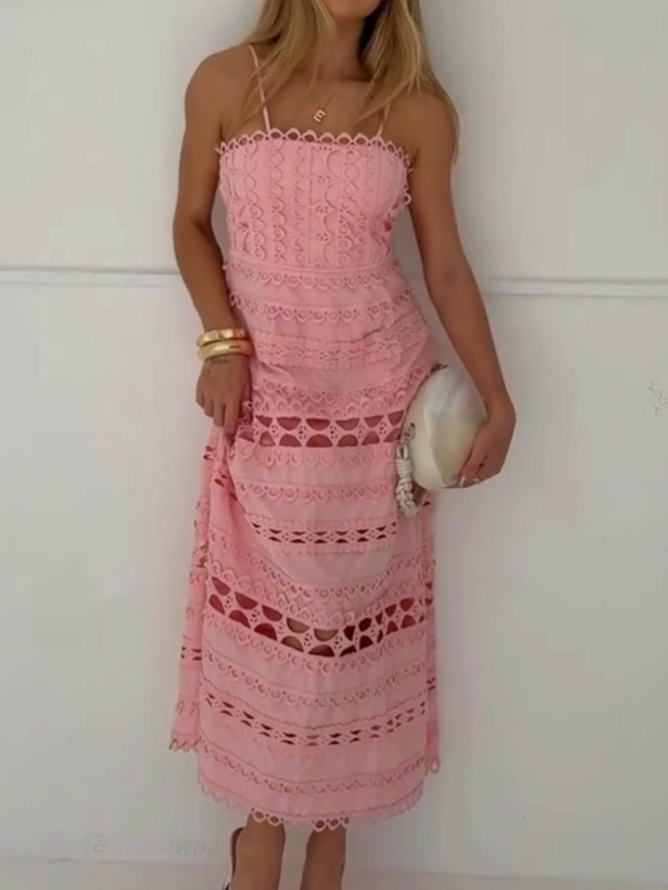 Vestido longo de renda com forró importado