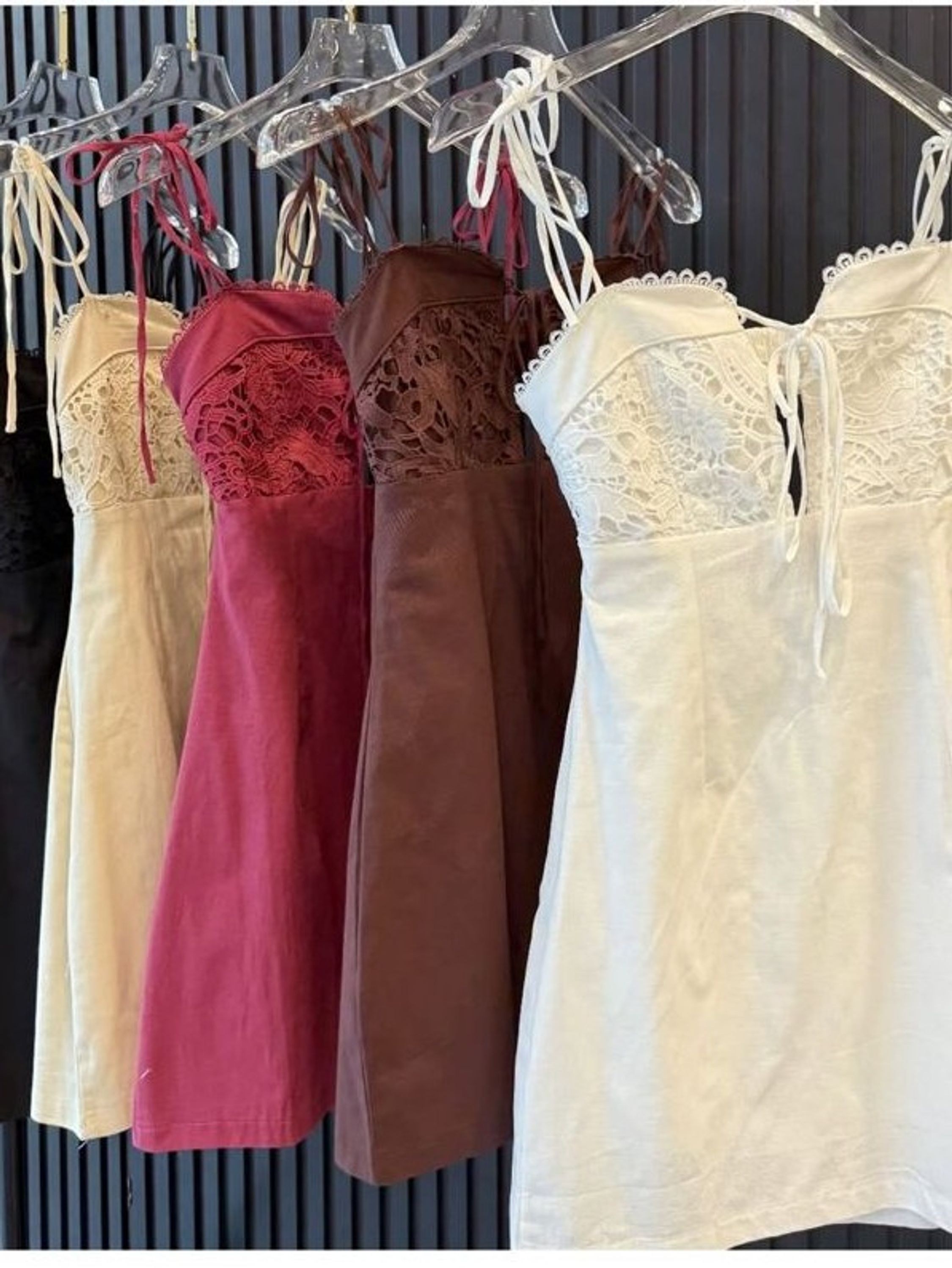 Vestido curto com gripir #Panpan_fashion