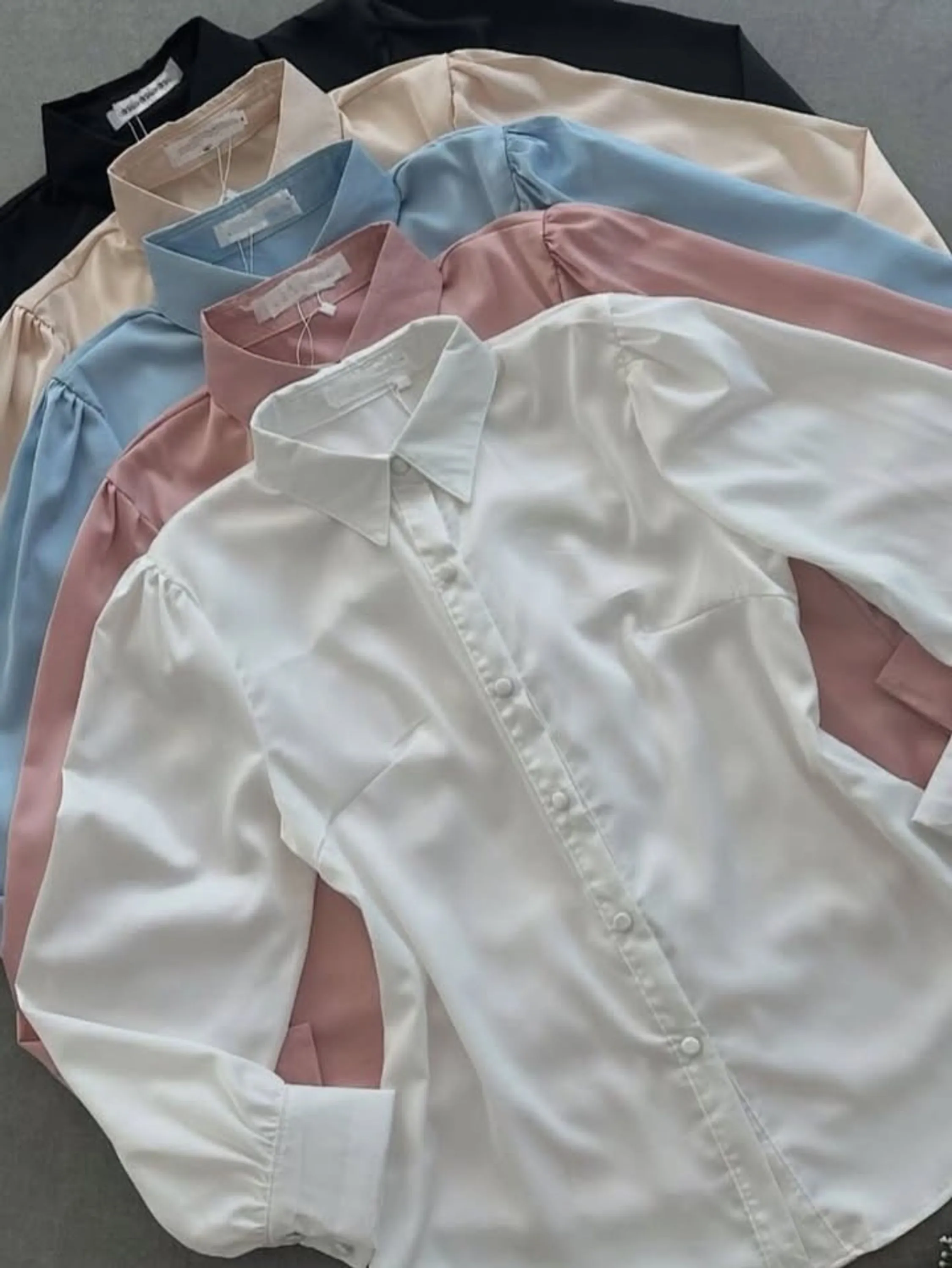 Camisa manga longa de cetim botão encapado #Panpan_fashion