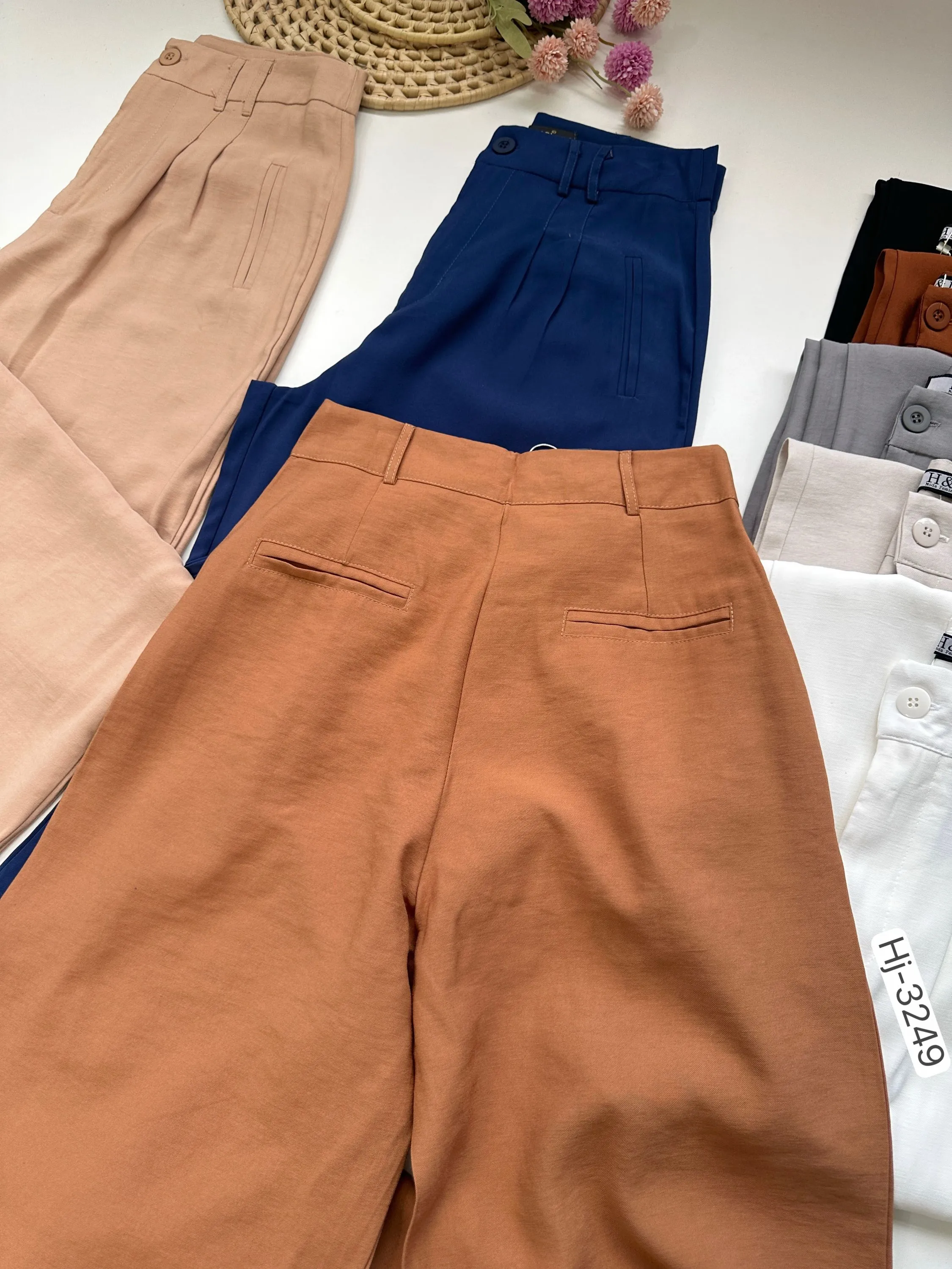Calça Pantalona Alfaiatada com Bolsos Laterais (3249)