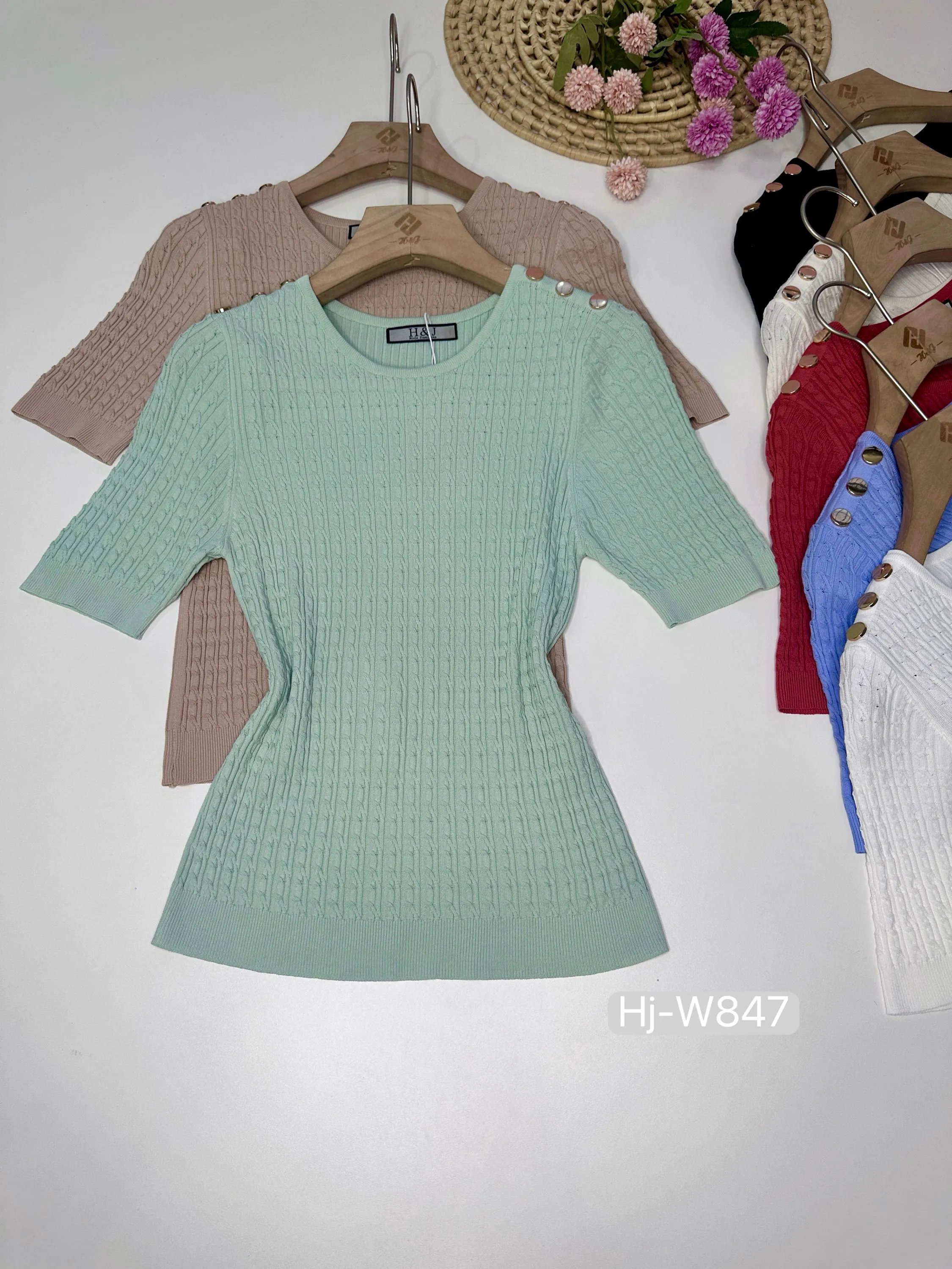 Blusa Tricot com Botões Dourados no Ombro (W847)