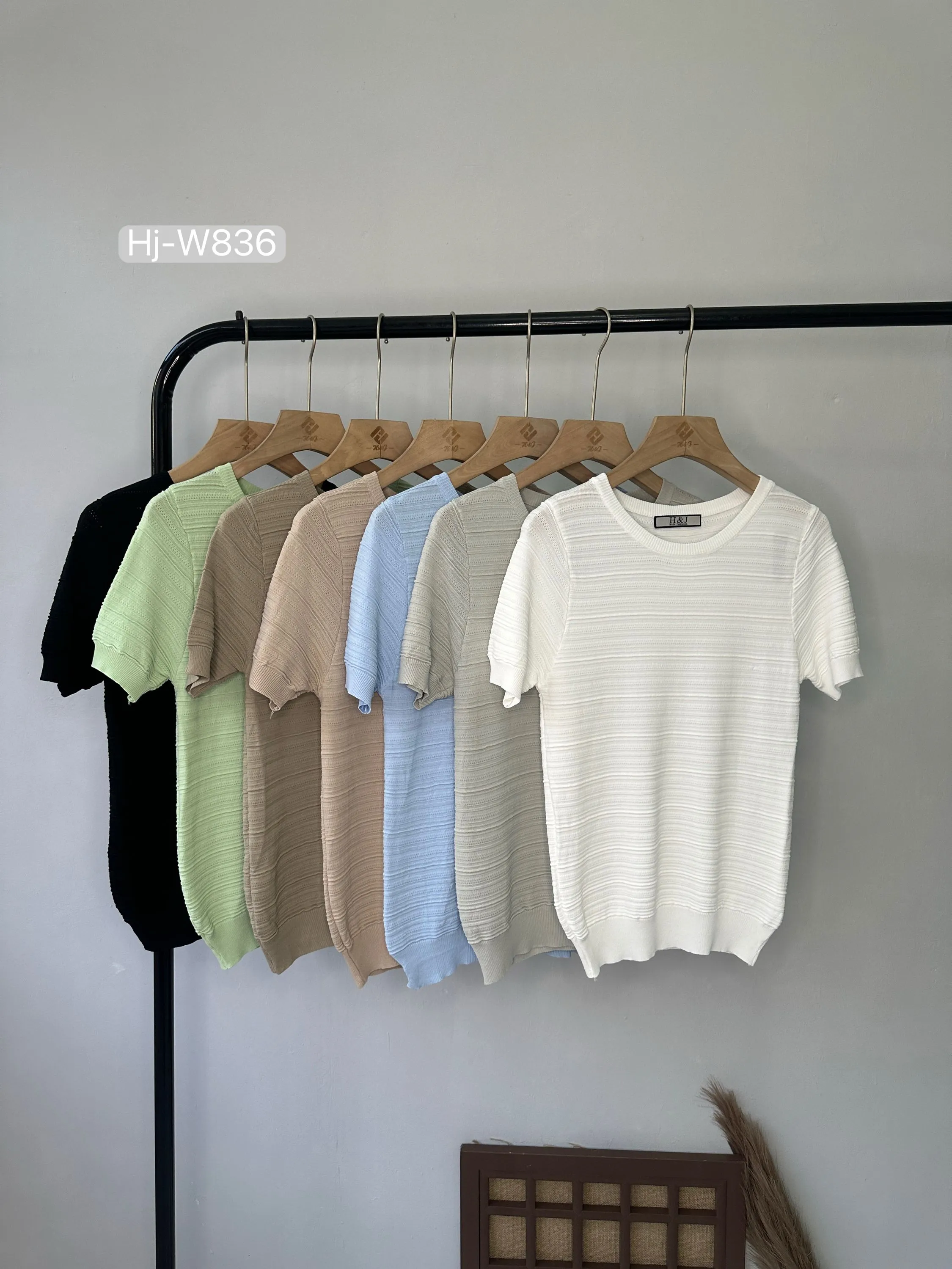 Blusa Tricot Texturizada Manga Curta (W836)