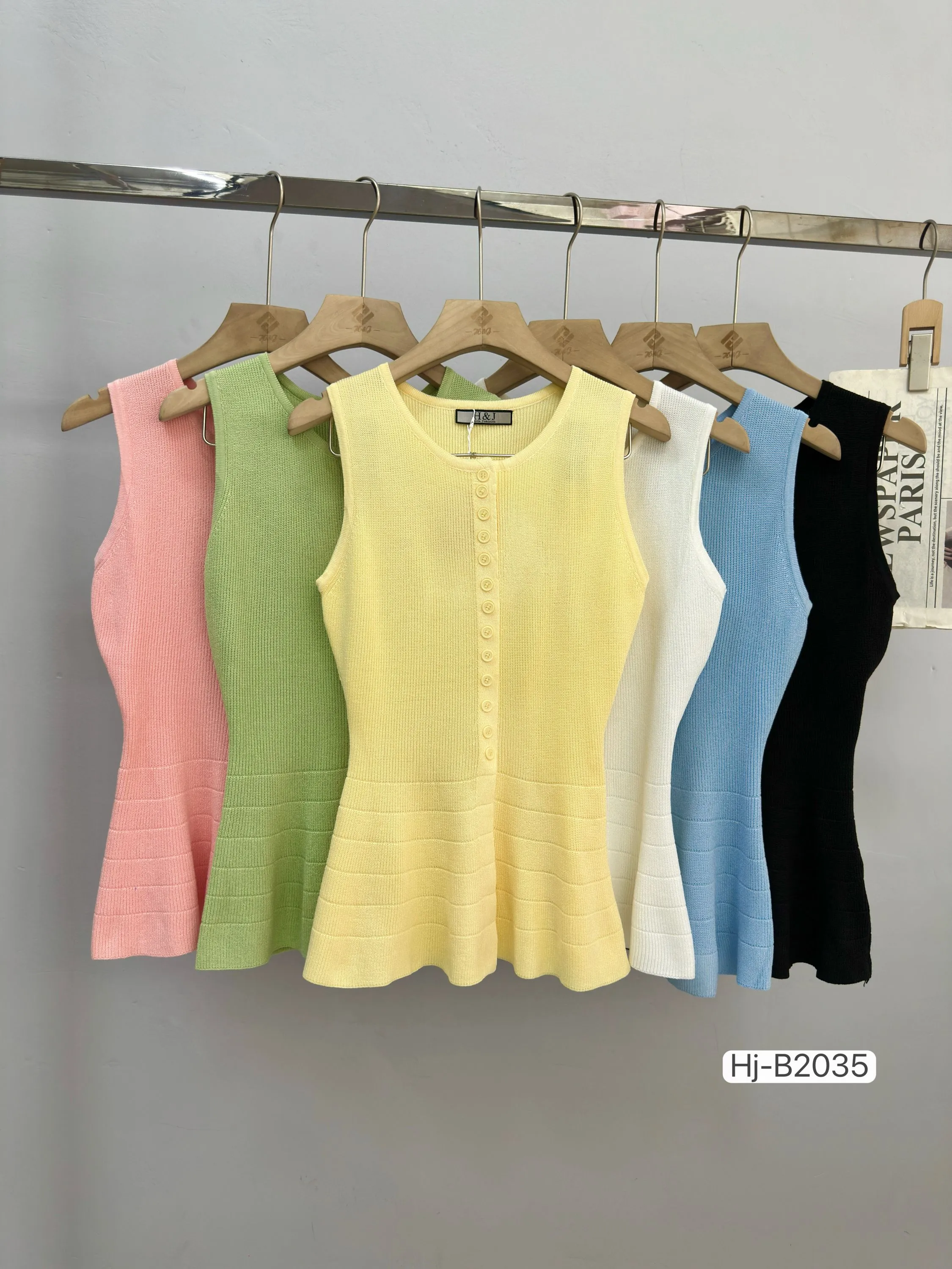 Blusa feminina canelada peplum sem mangas (B2035)