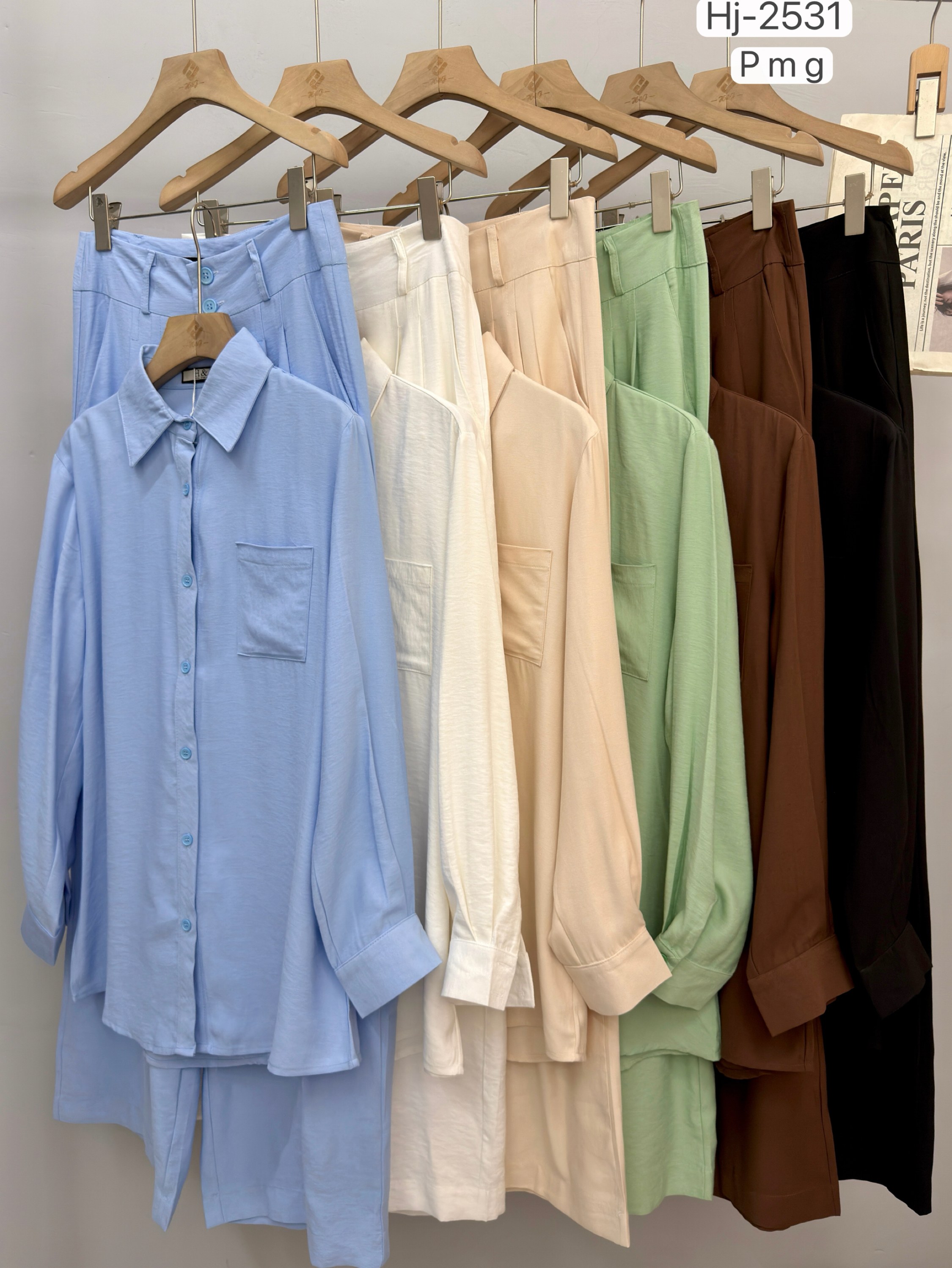 Conjunto camisa e calça social feminina