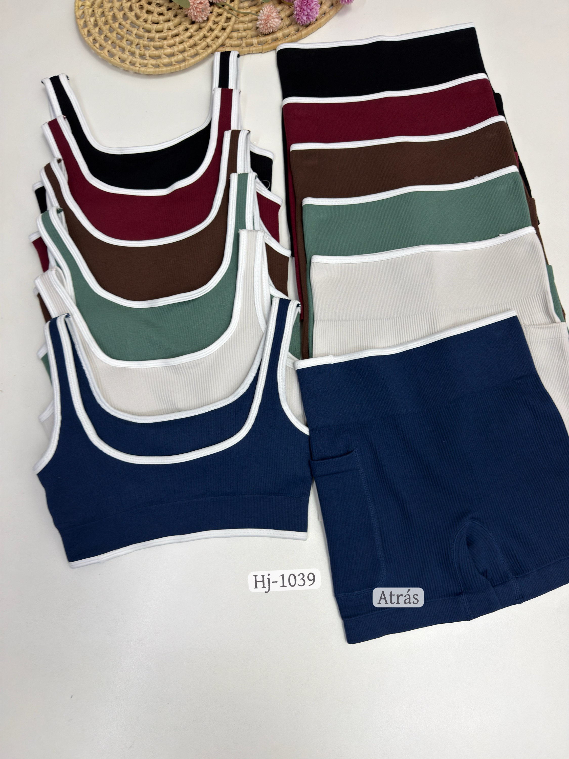 Conjunto Fitness Canelado Top e Short com Bolso (1039)
