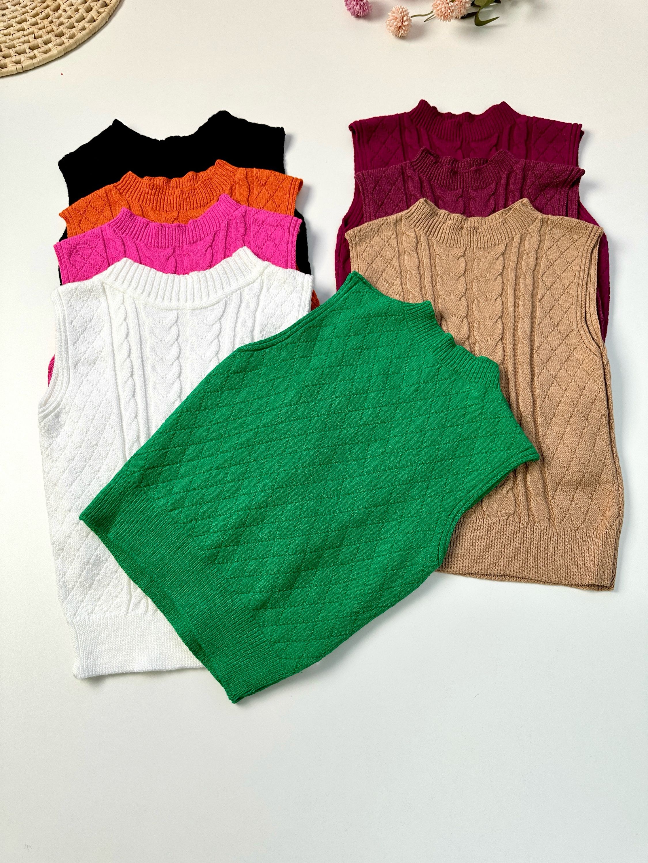 Blusa Tricot Sem Manga Feminina