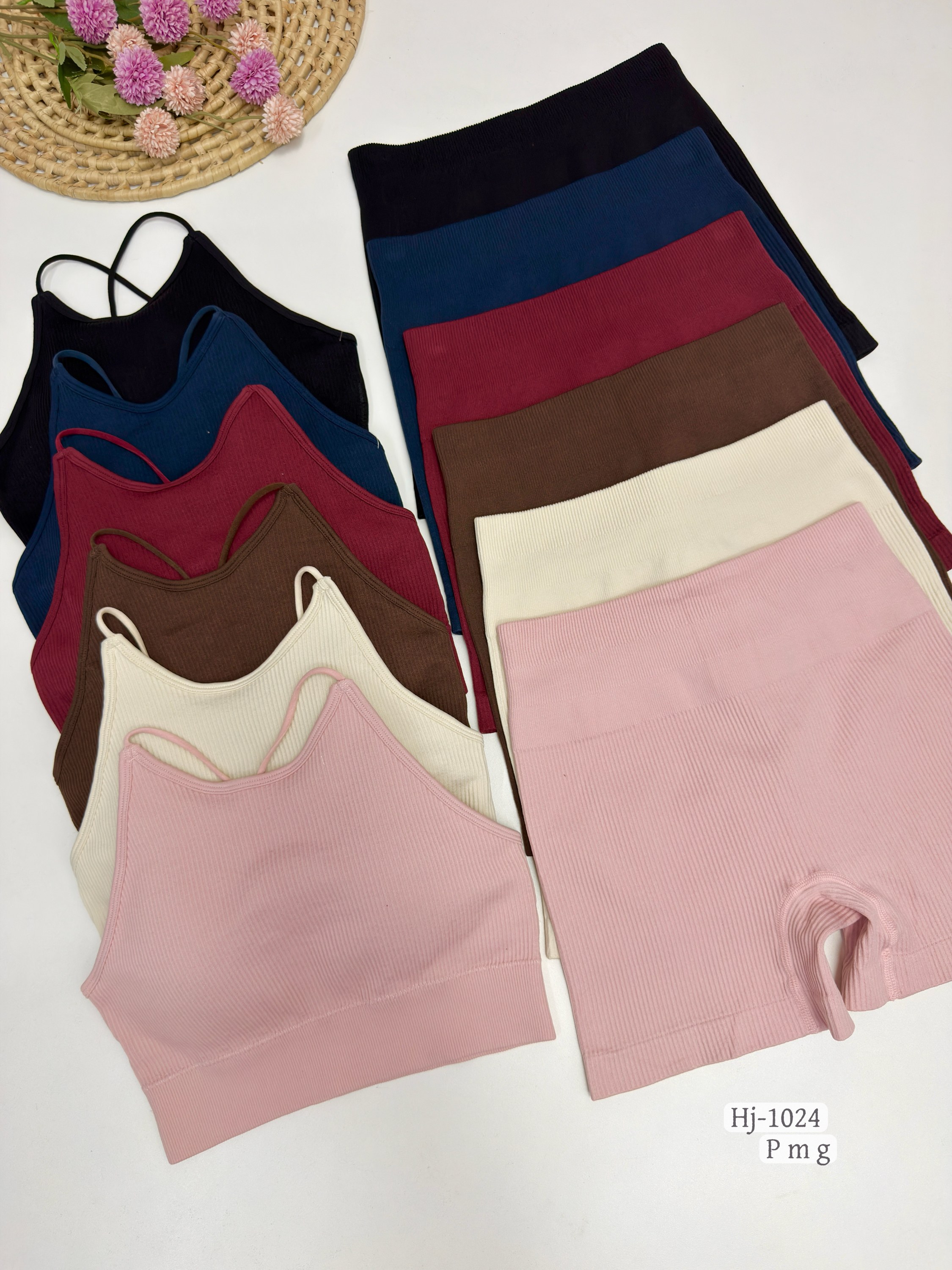 Conjunto Fitness Top com Bojo e Short Cintura Alta  (1024)