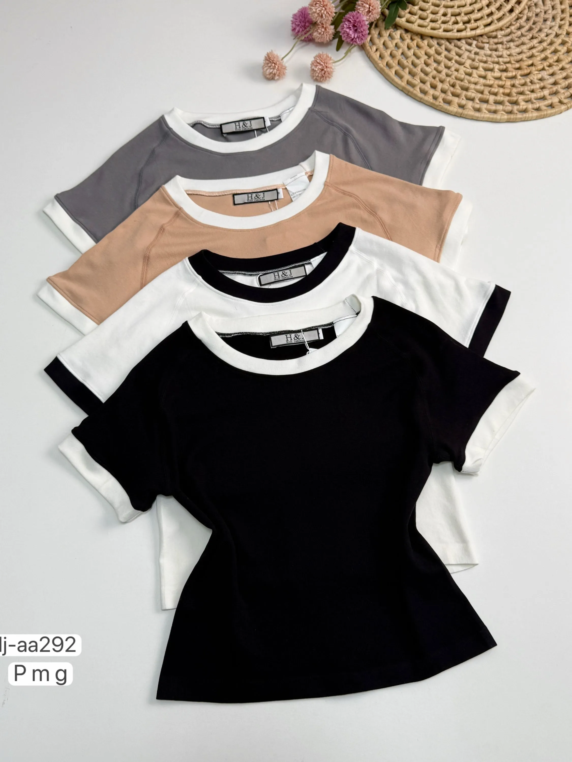 Blusa feminina bicolor básica manga curta (aa292)