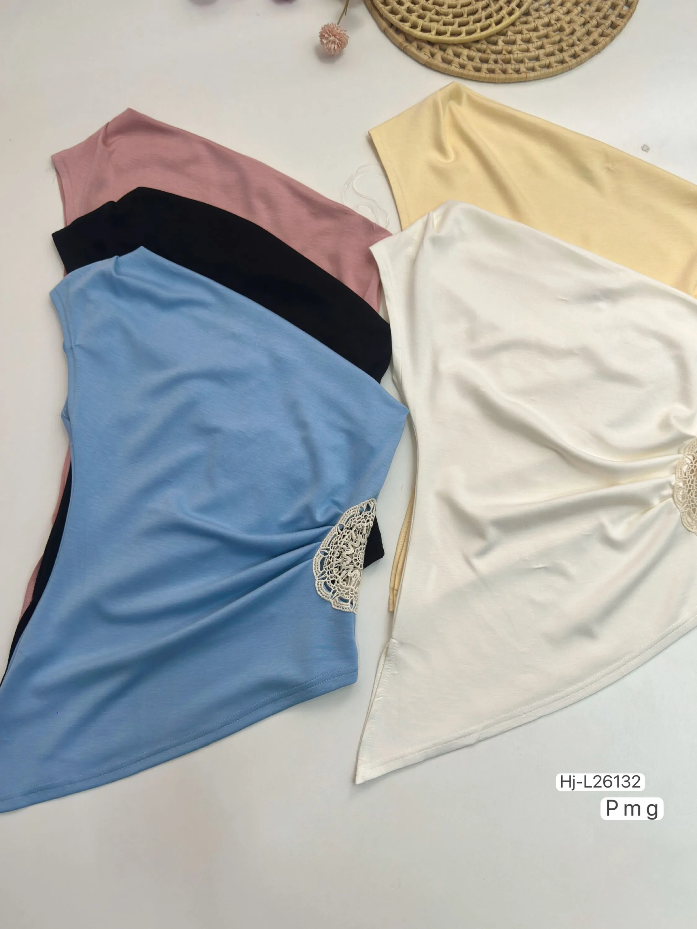 Blusa Feminina Ombro Só com Renda Lateral (L26132)