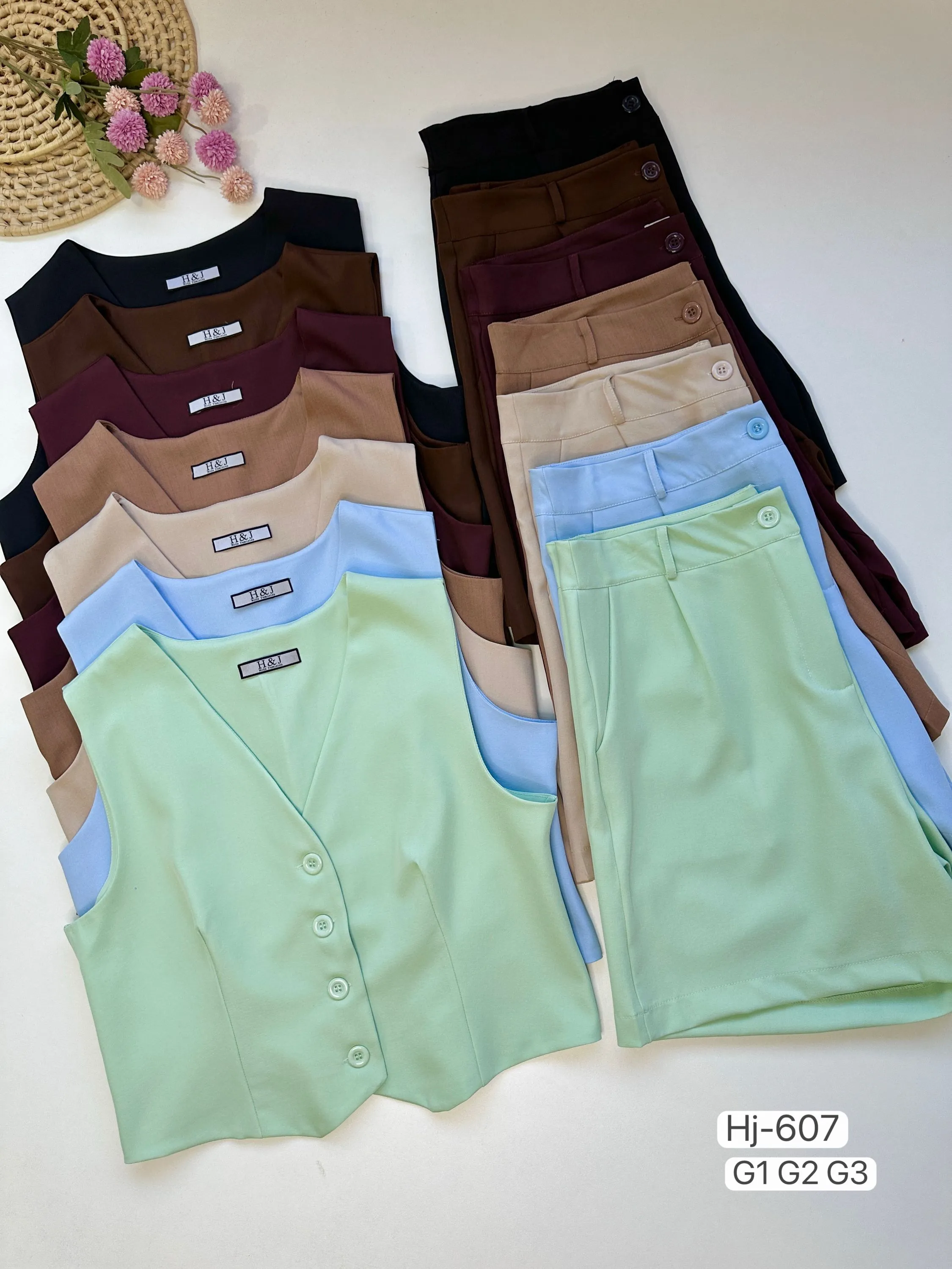 Conjunto Colete Alfaiataria com Botões e Shorts (607)