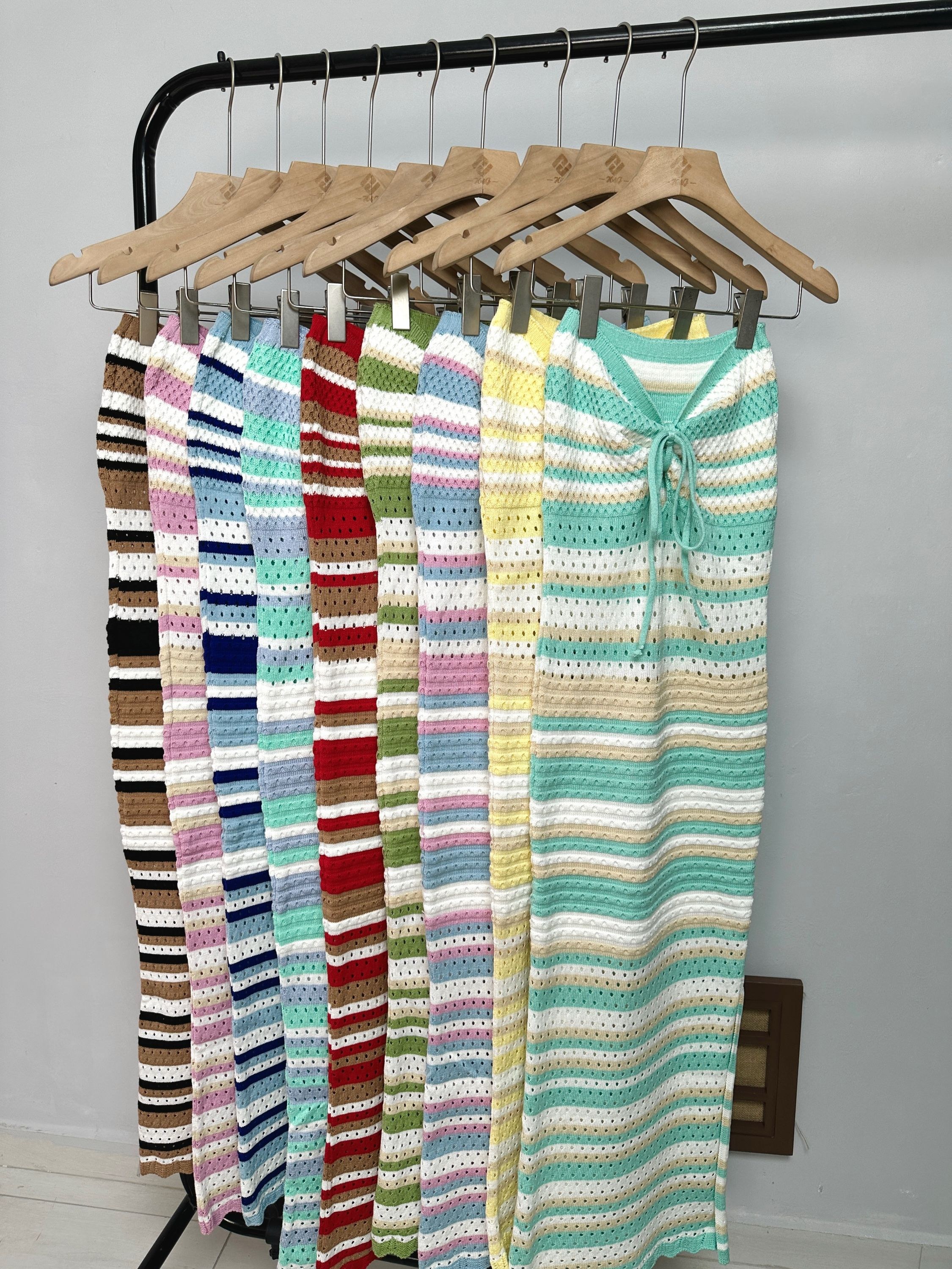 Vestido Longo de Crochê Listrado