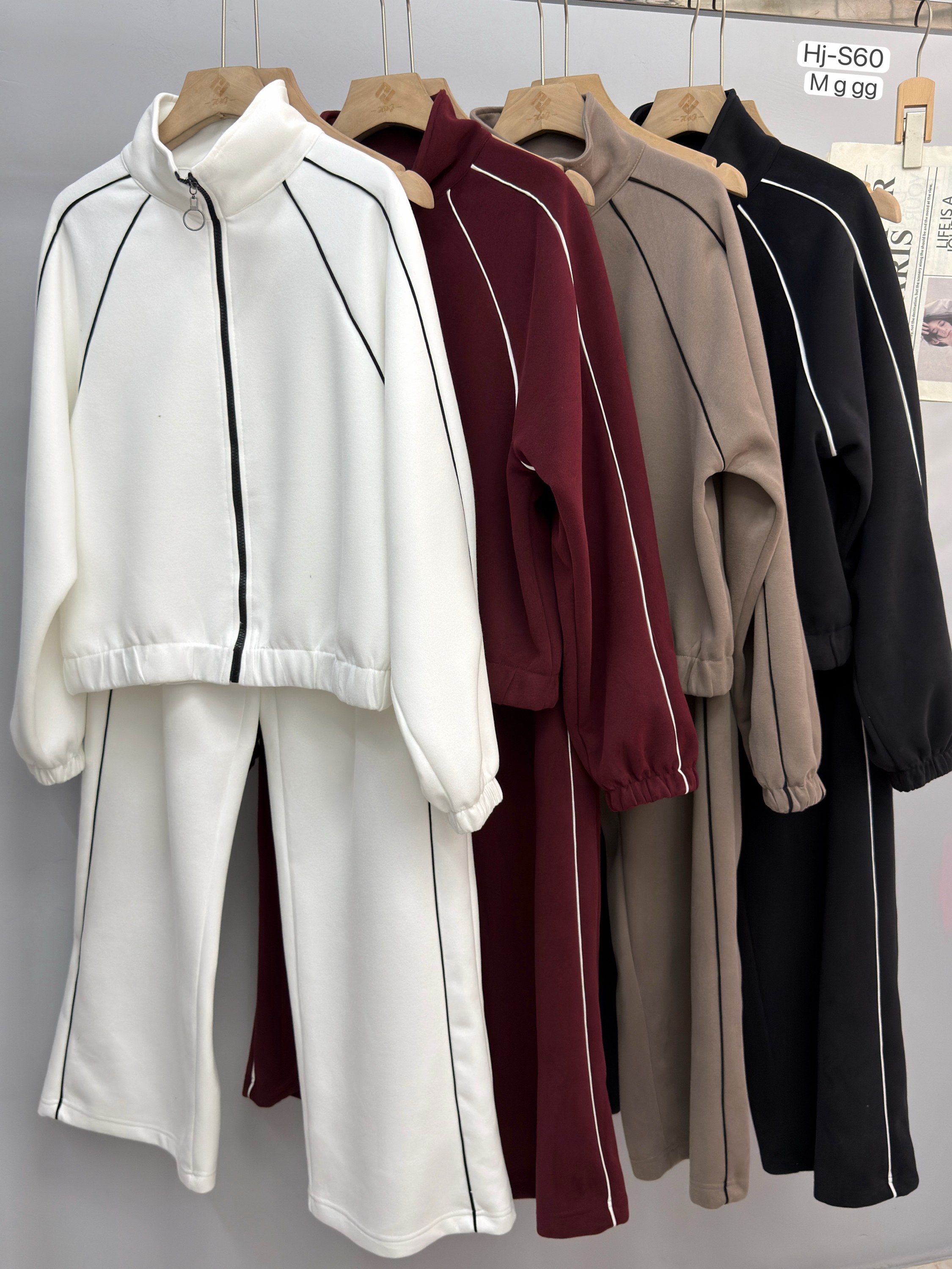 Conjunto Esportivo com Zíper e Vivo Contrastante (S60)