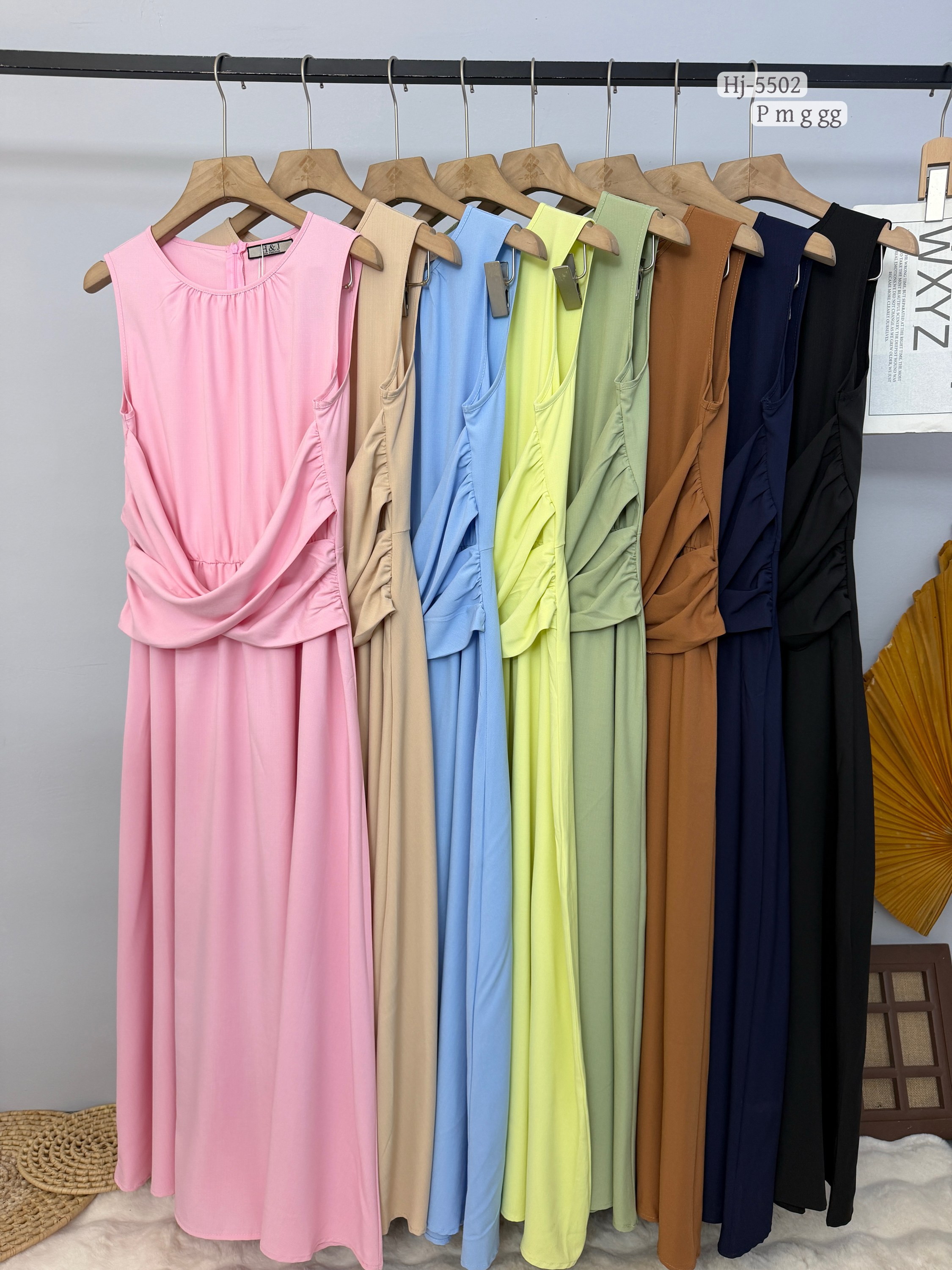 Vestido Feminino Longo com Detalhe Drapê na Cintura