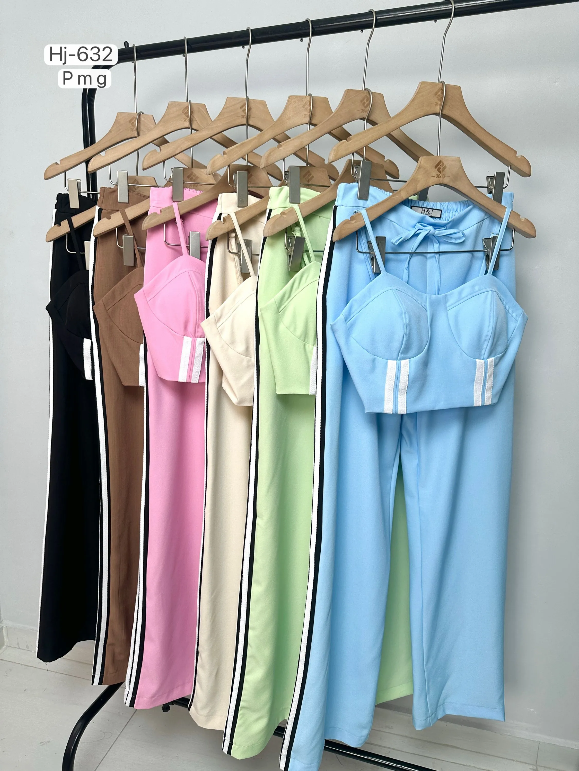 Conjunto Feminino Top e Calça Esportiva (632)