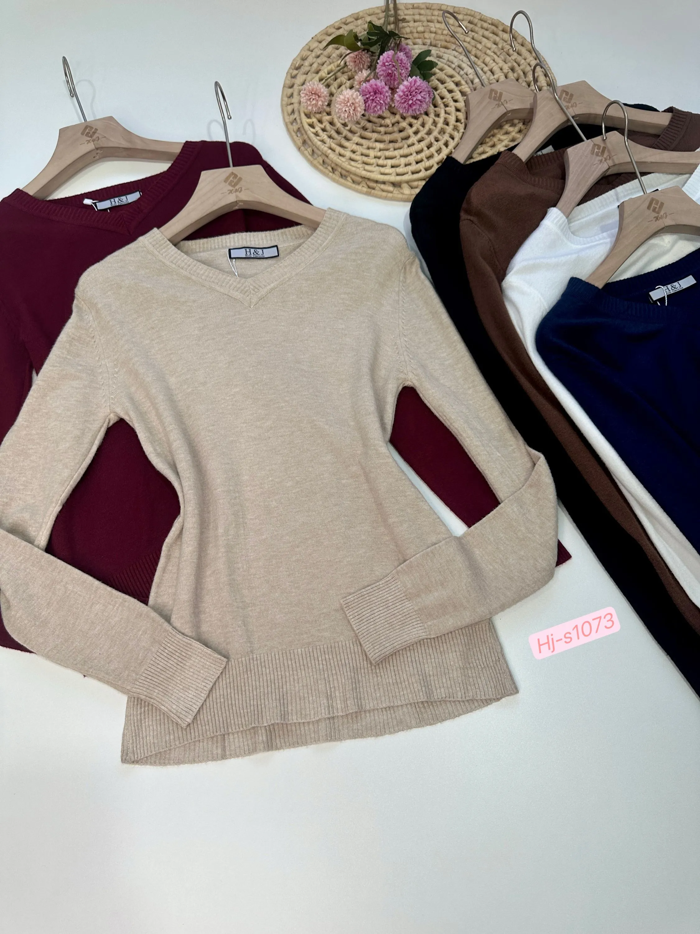 Blusa básica modal gola V (S1073)