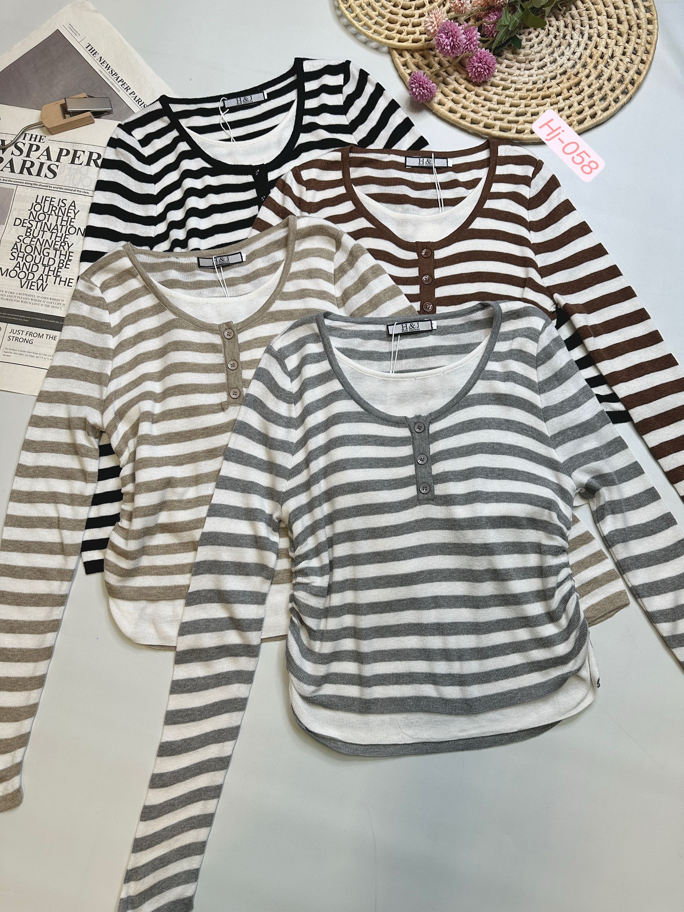 Blusa em camada listrada com botões (L058)