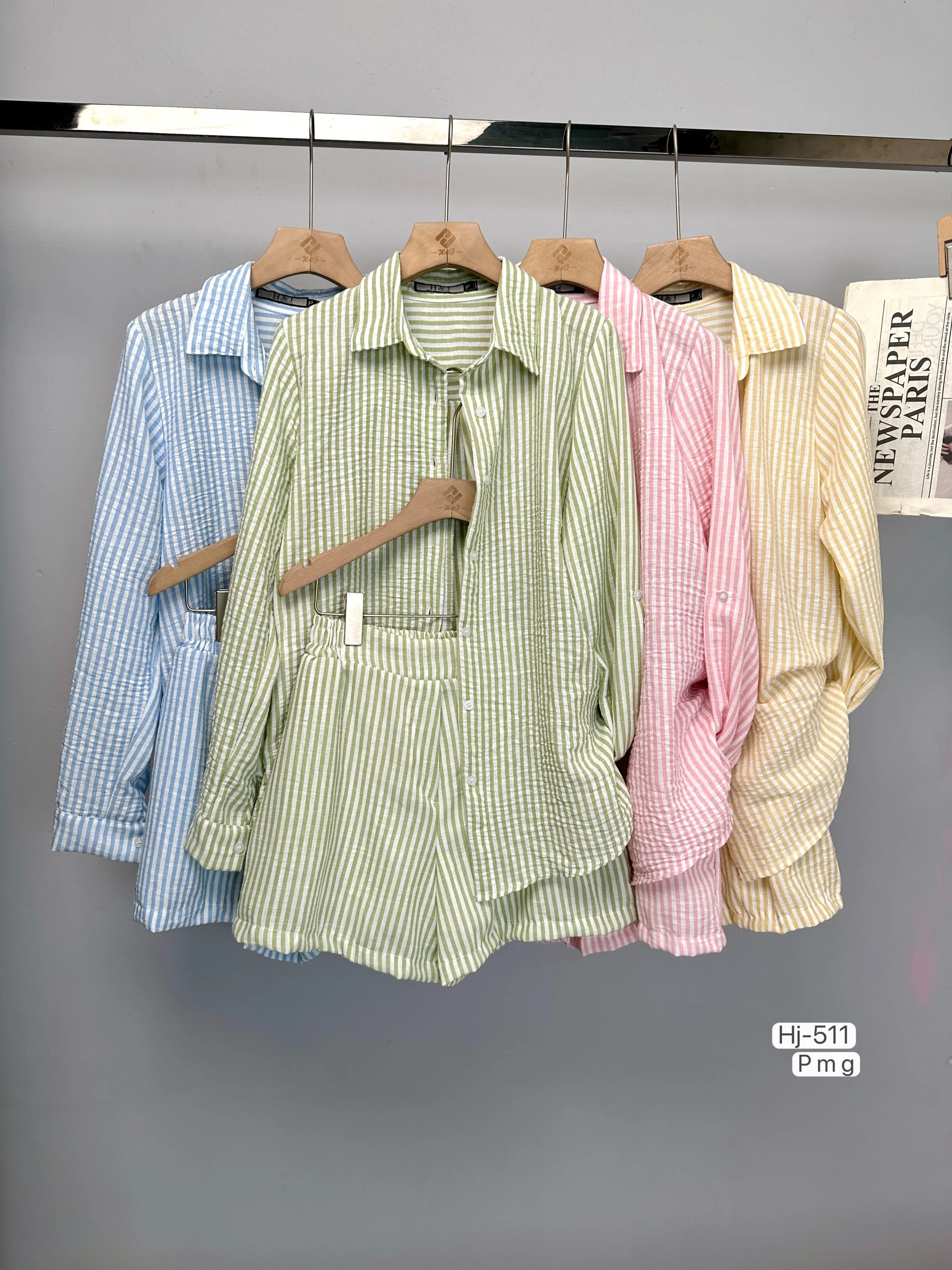 Conjunto Feminino Listrado com Camisa e Short (511)