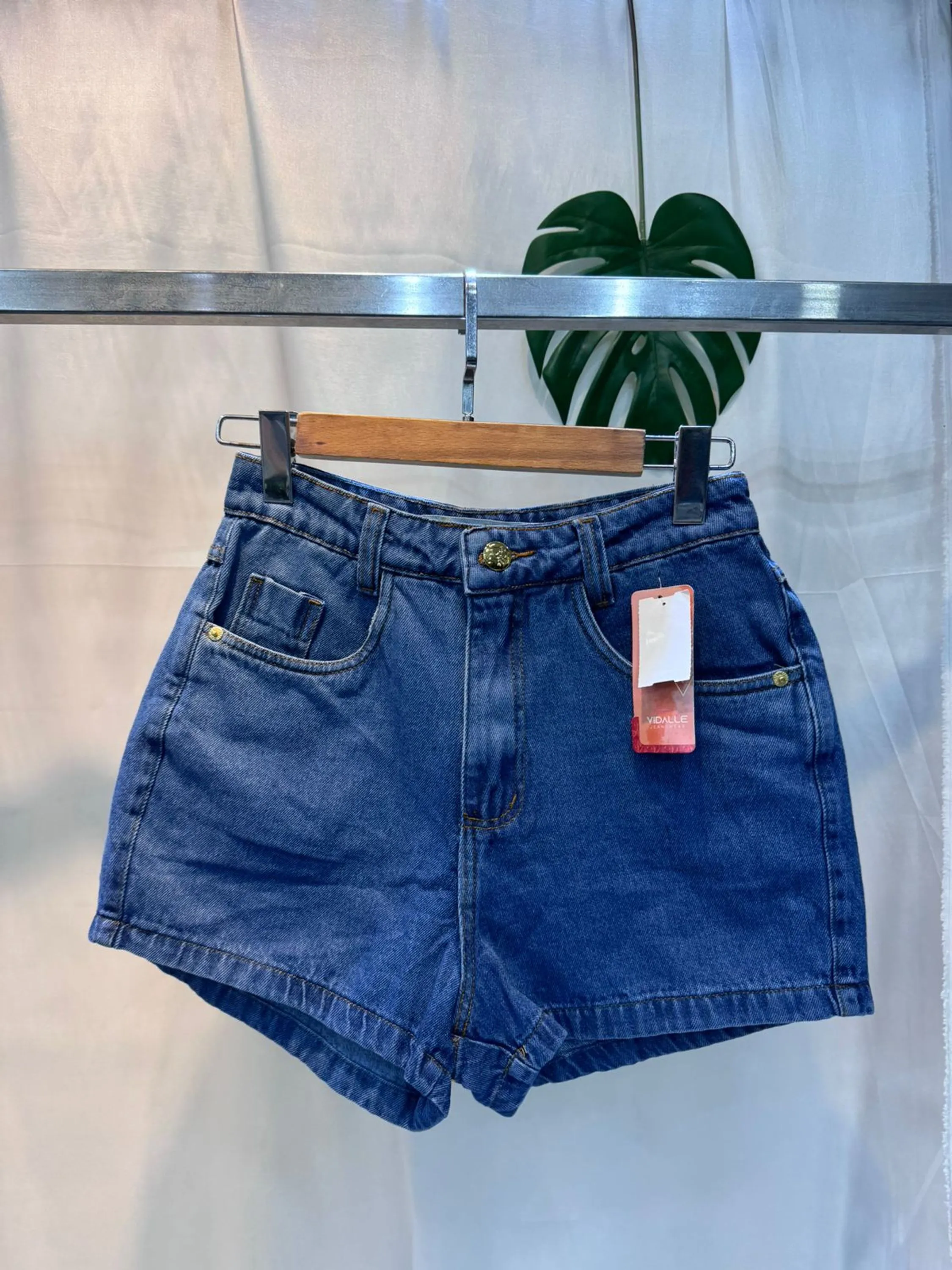 SHORT JEANS