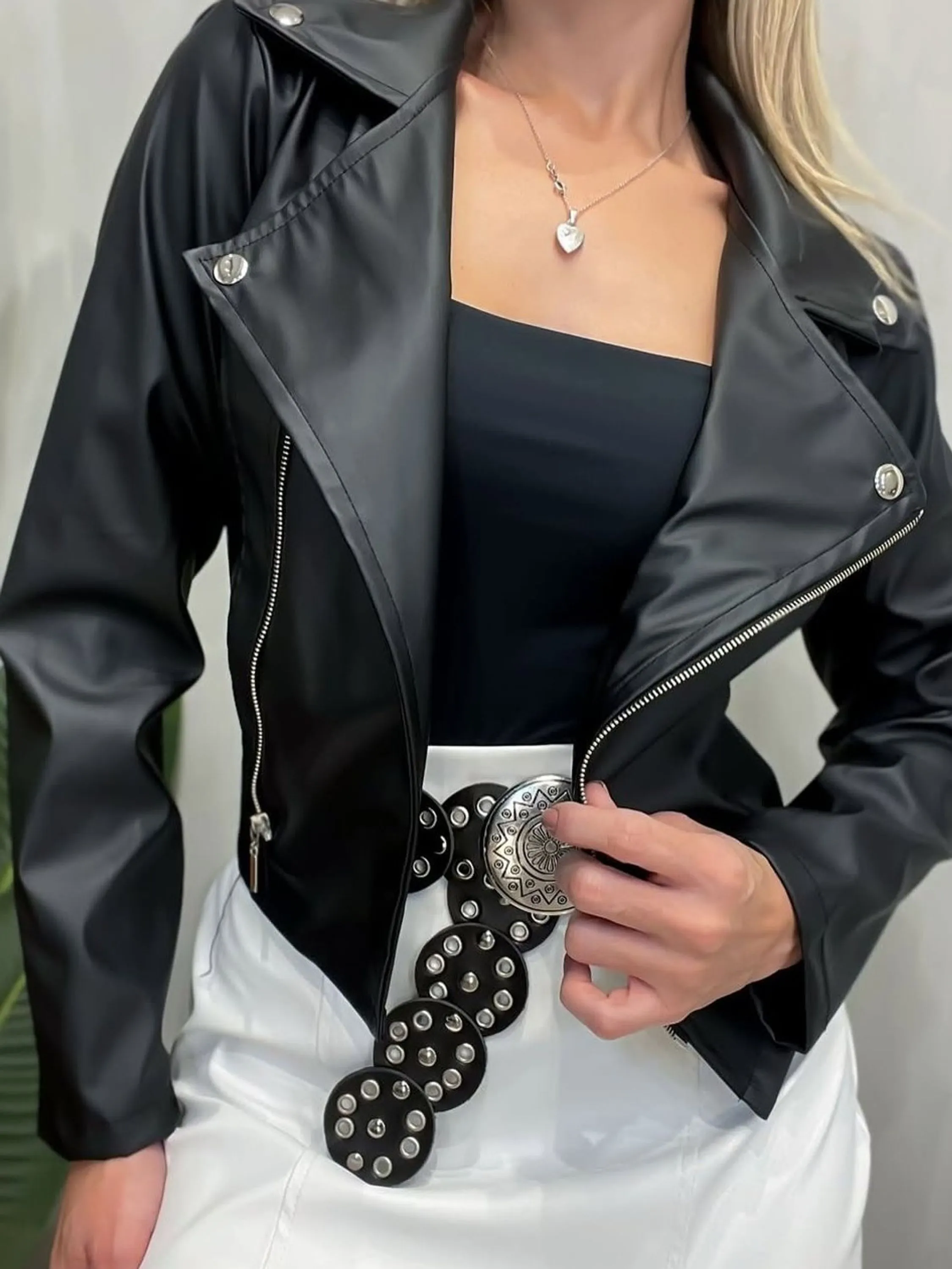 Jaqueta GRINGA COURO ECO  PLUS SIZE MODA BLOGUEIRA